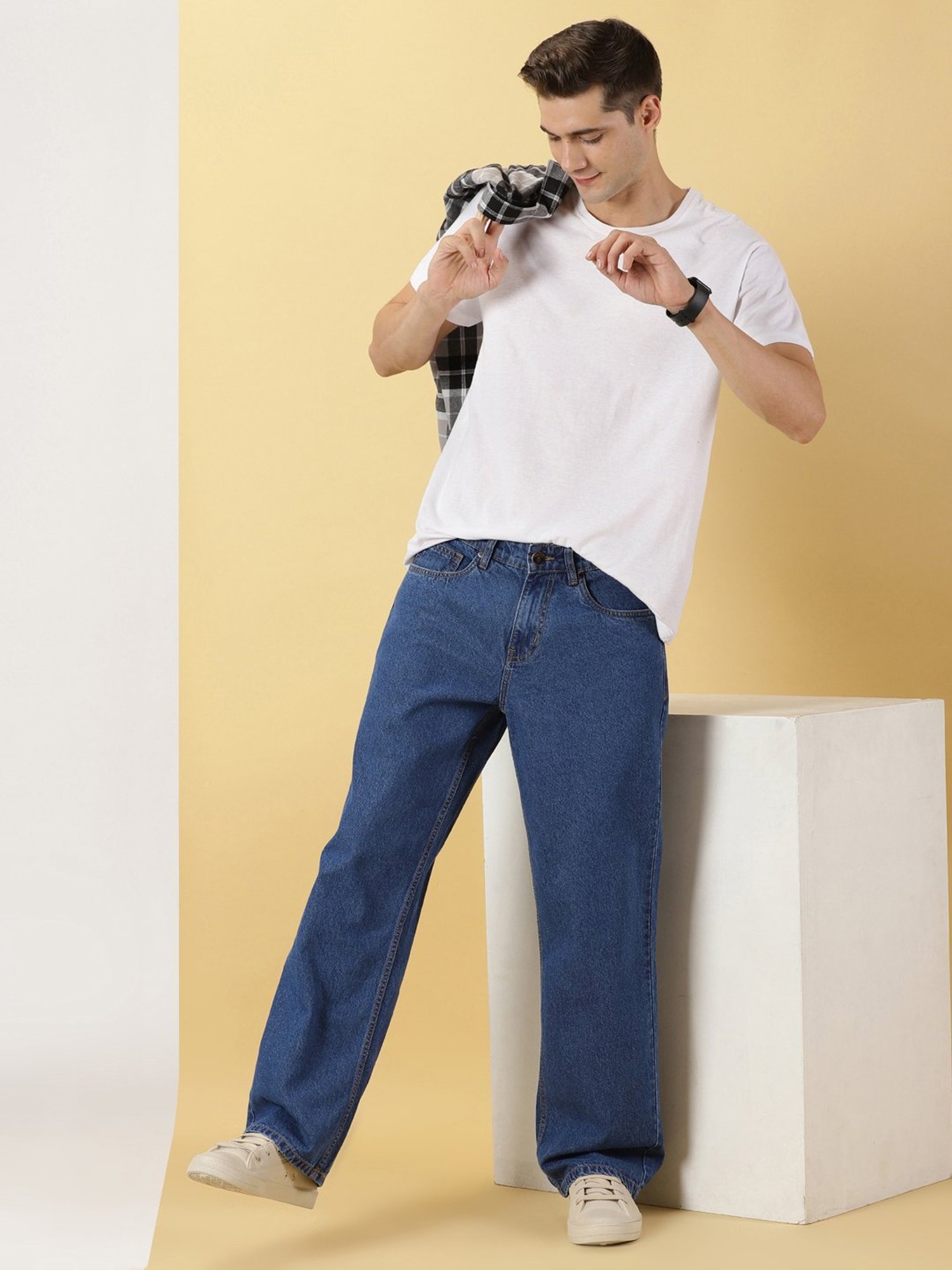 Thomas Scott Blue Relaxed Fit Lightly Washed Jeans