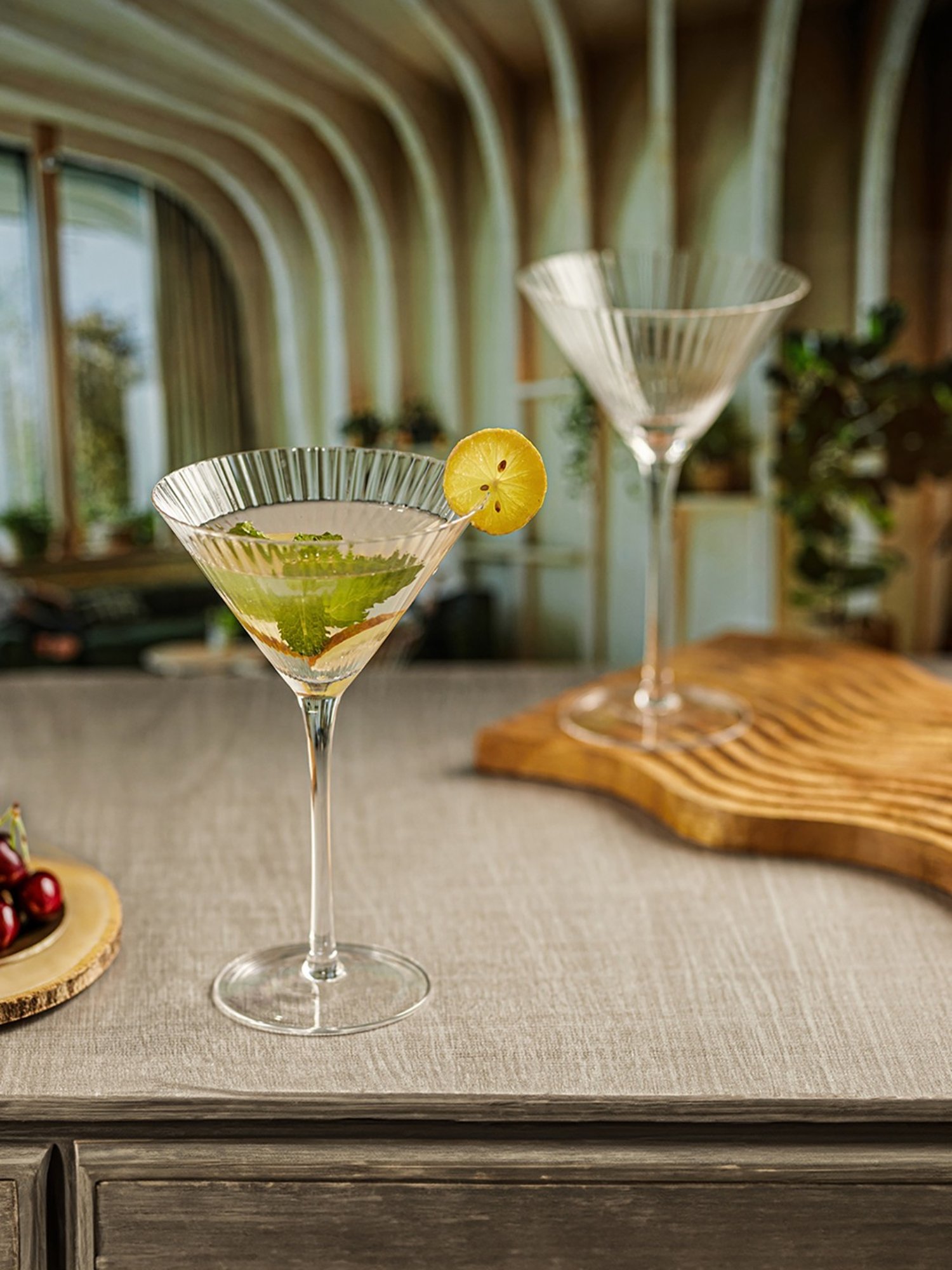 Trovea's Elegant Martini German Crystal Transparent Glass Cocktail Glass - Set of 4