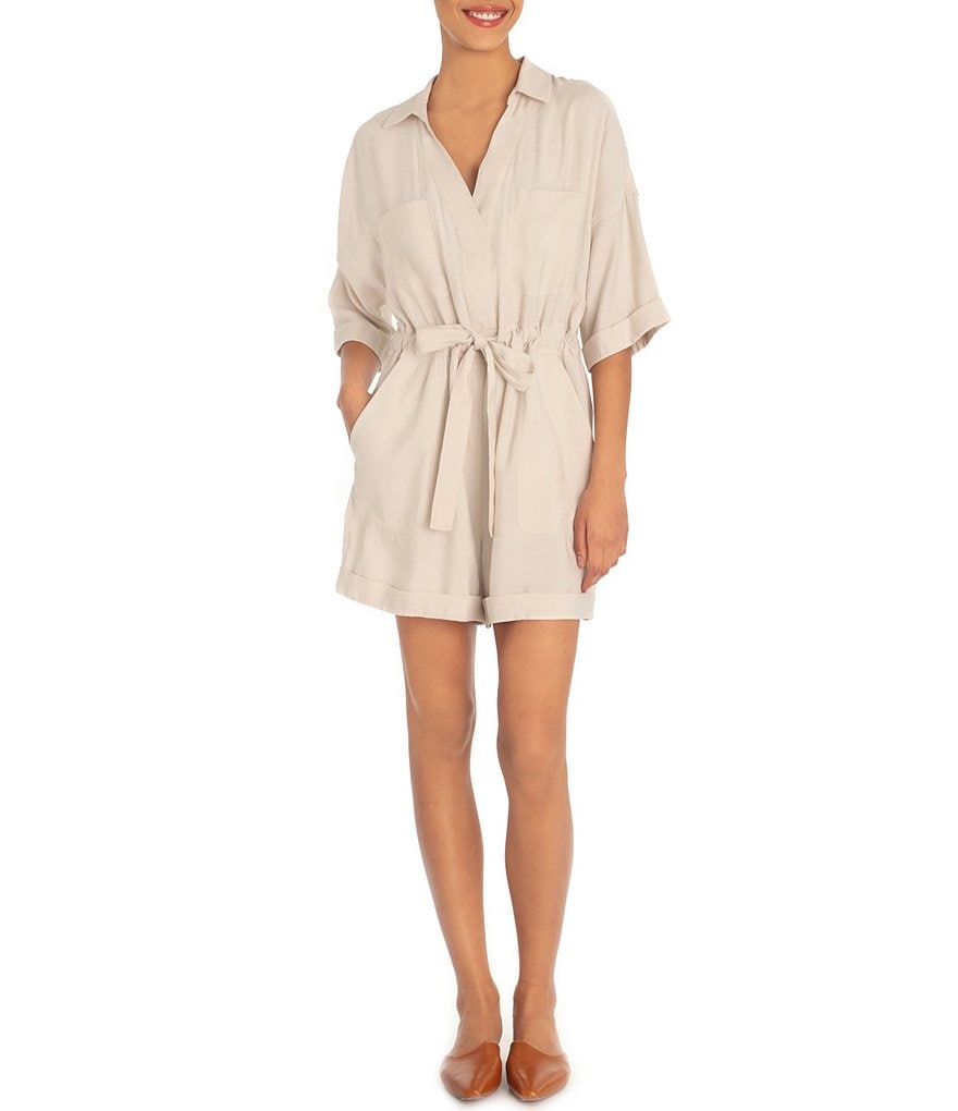 Maggy London Drawstring Waist Short Sleeve Crinkle Romper