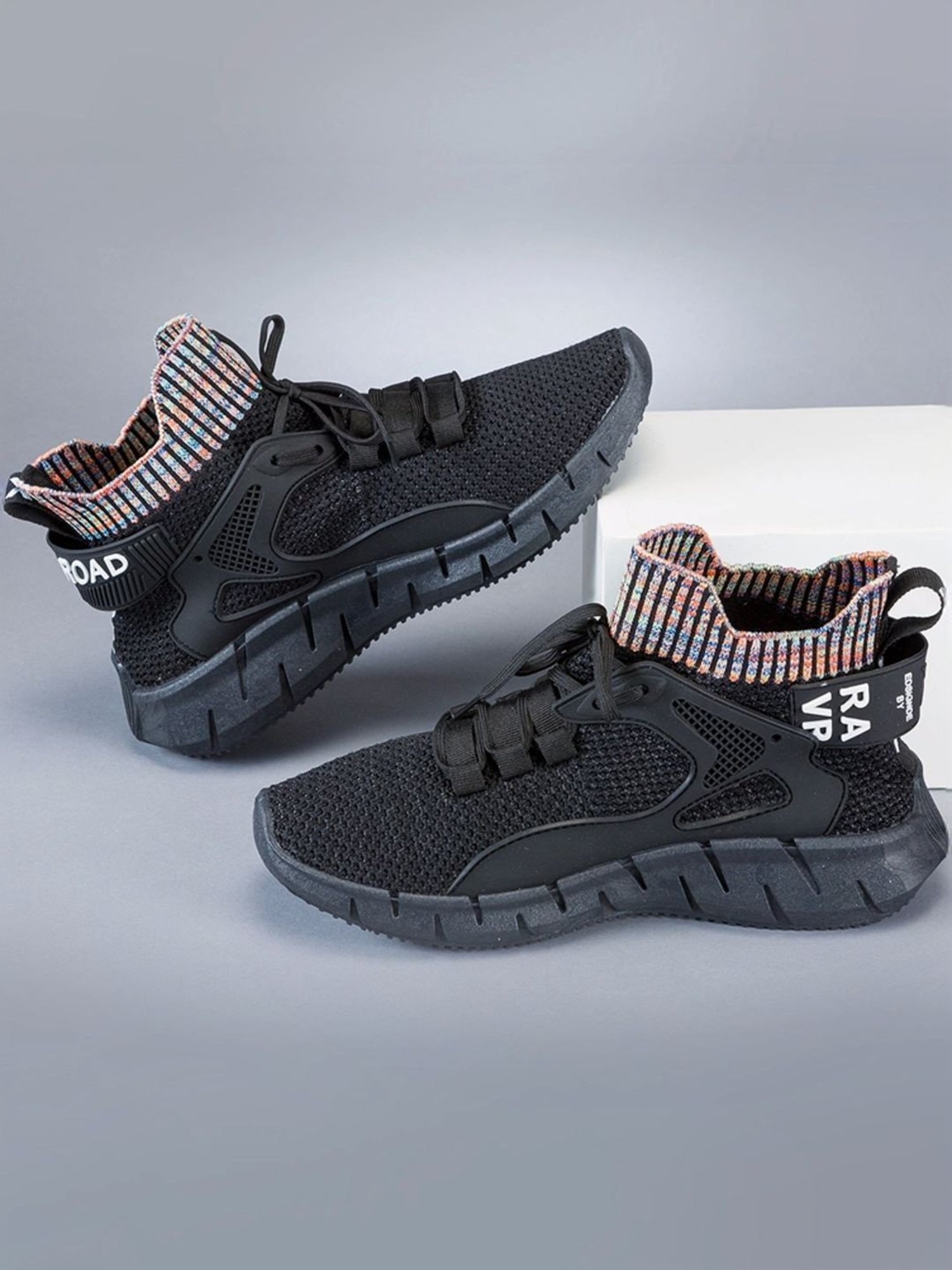 Rapid Box Men's Black Running Shoes