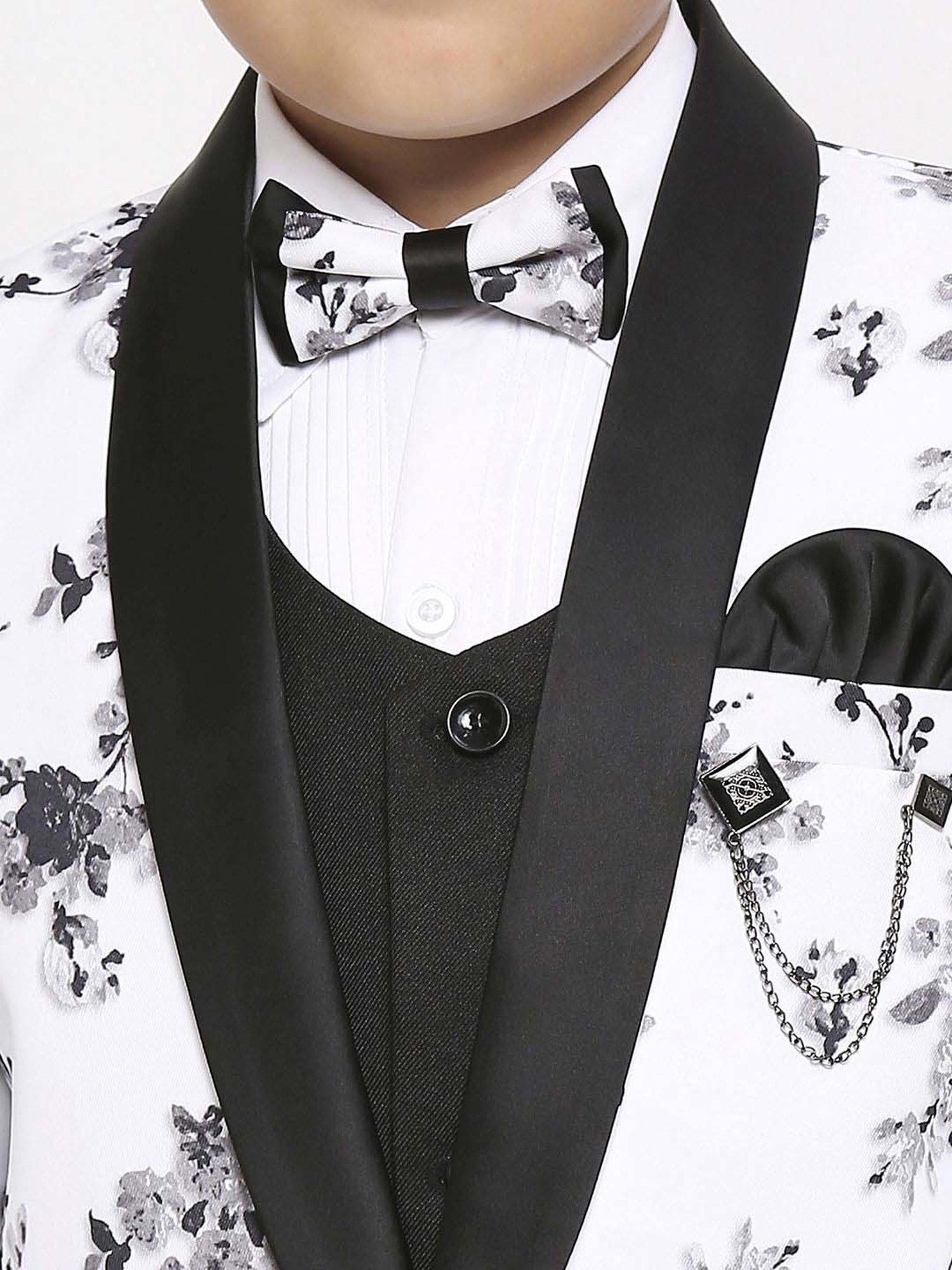 Kids Island Boys Black & White Printed Full Sleeves Suit Set