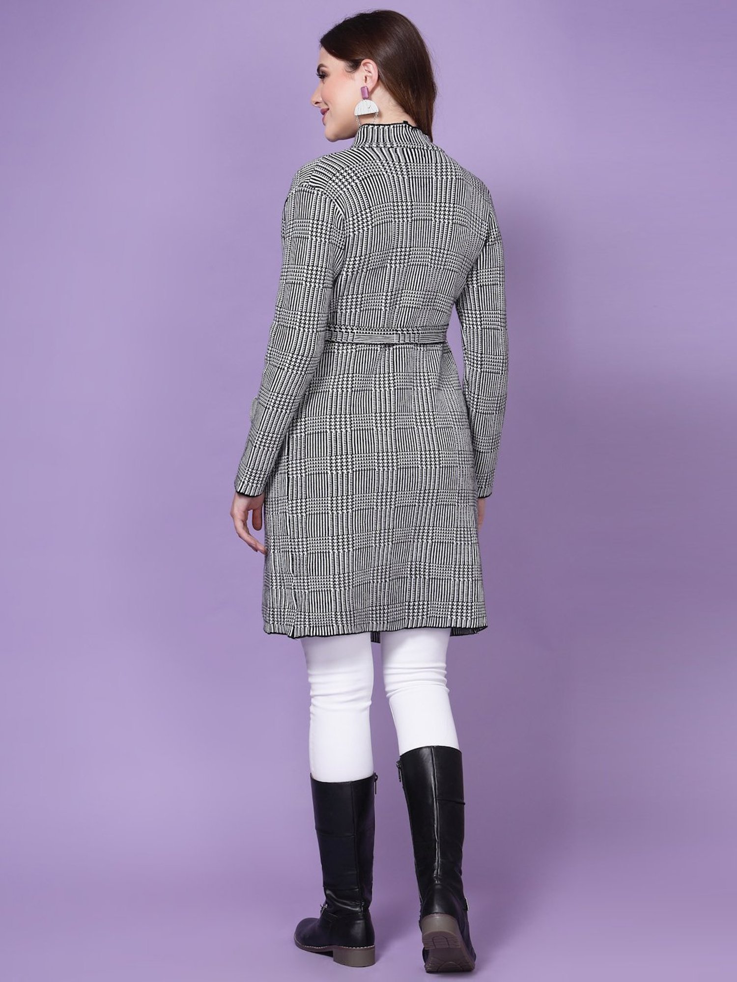 Mafadeny Black Chequered Shrug