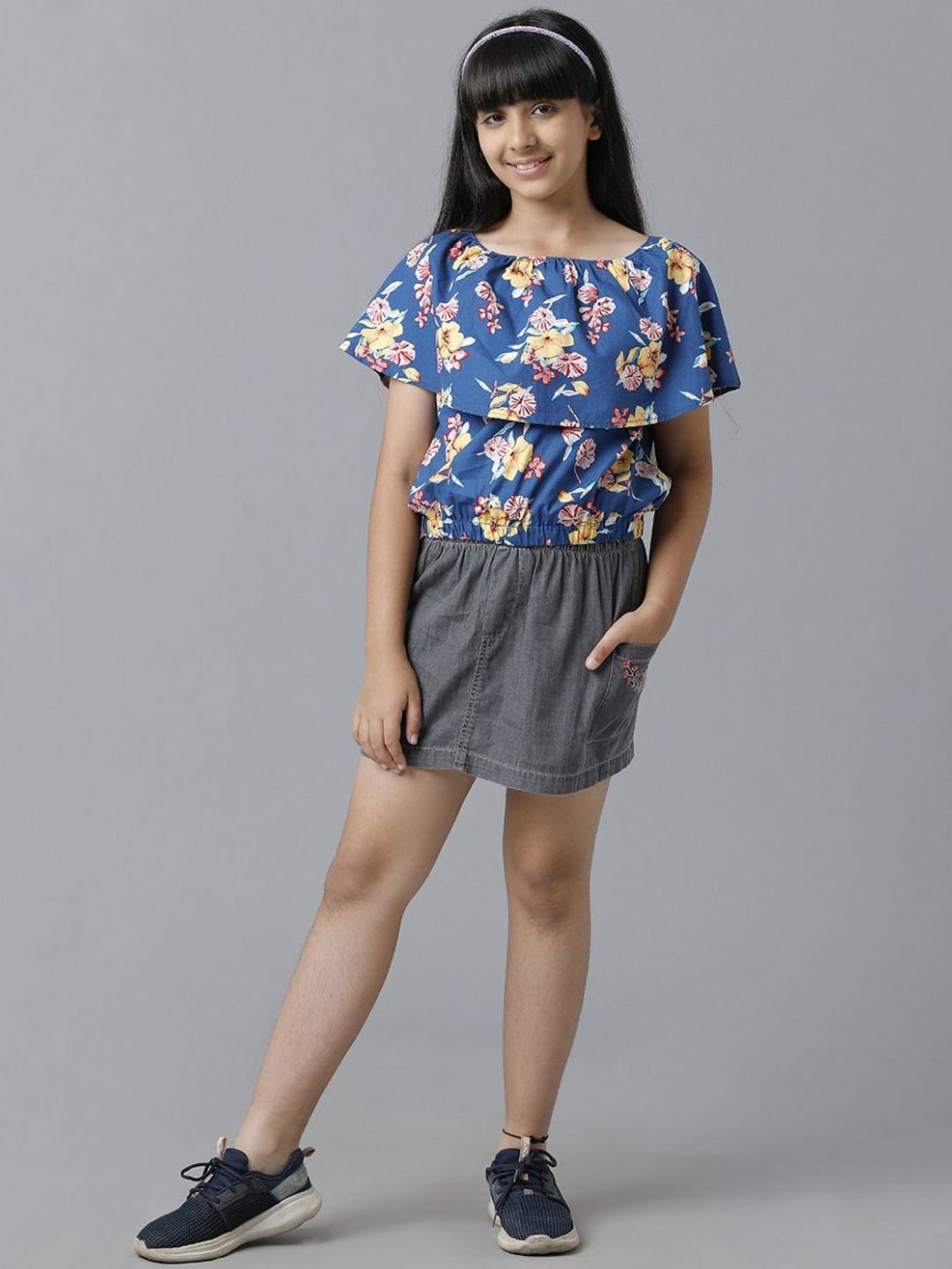 Under Fourteen Only Kids Blue & Yellow Cotton Floral Print Top