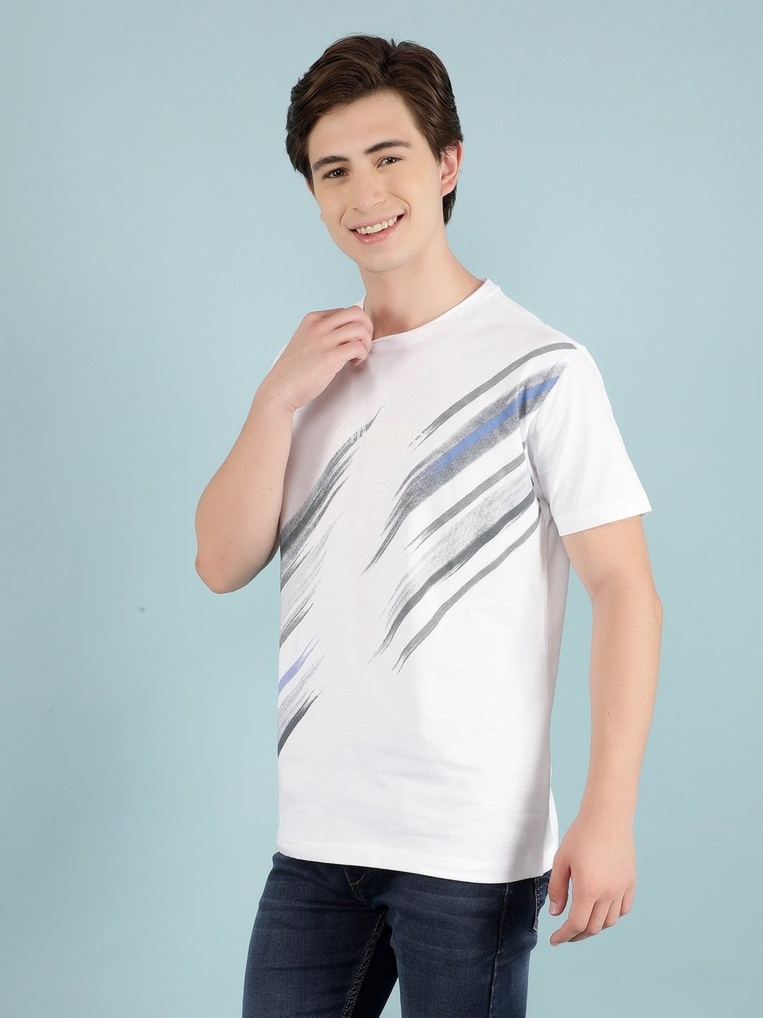 Crimsoune Club White Slim Fit Printed T-Shirt