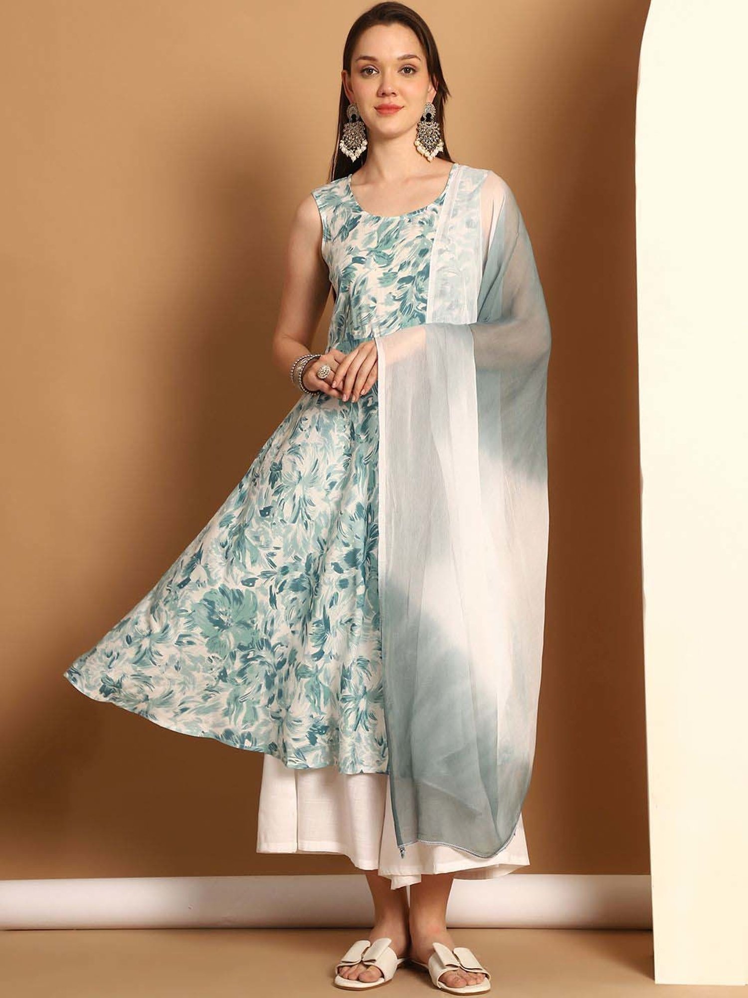 Jompers Blue & White Printed Kurta Palazzo Set With Dupatta