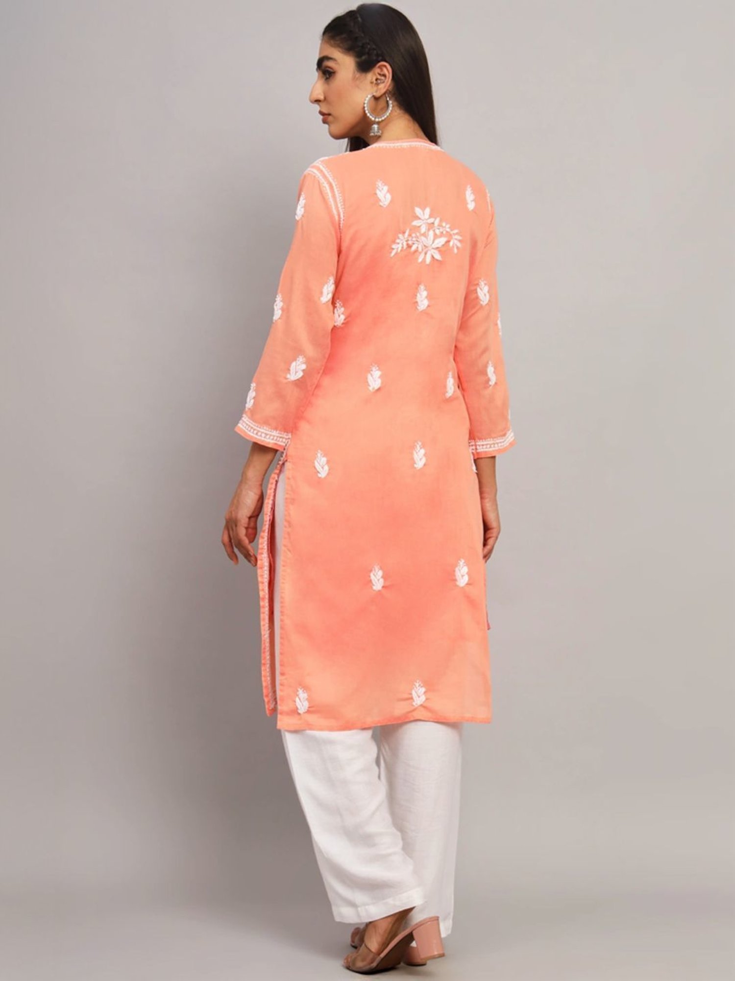 PARAMOUNT CHIKAN Peach Cotton Hand Embroidered Chikankari Straight Kurta