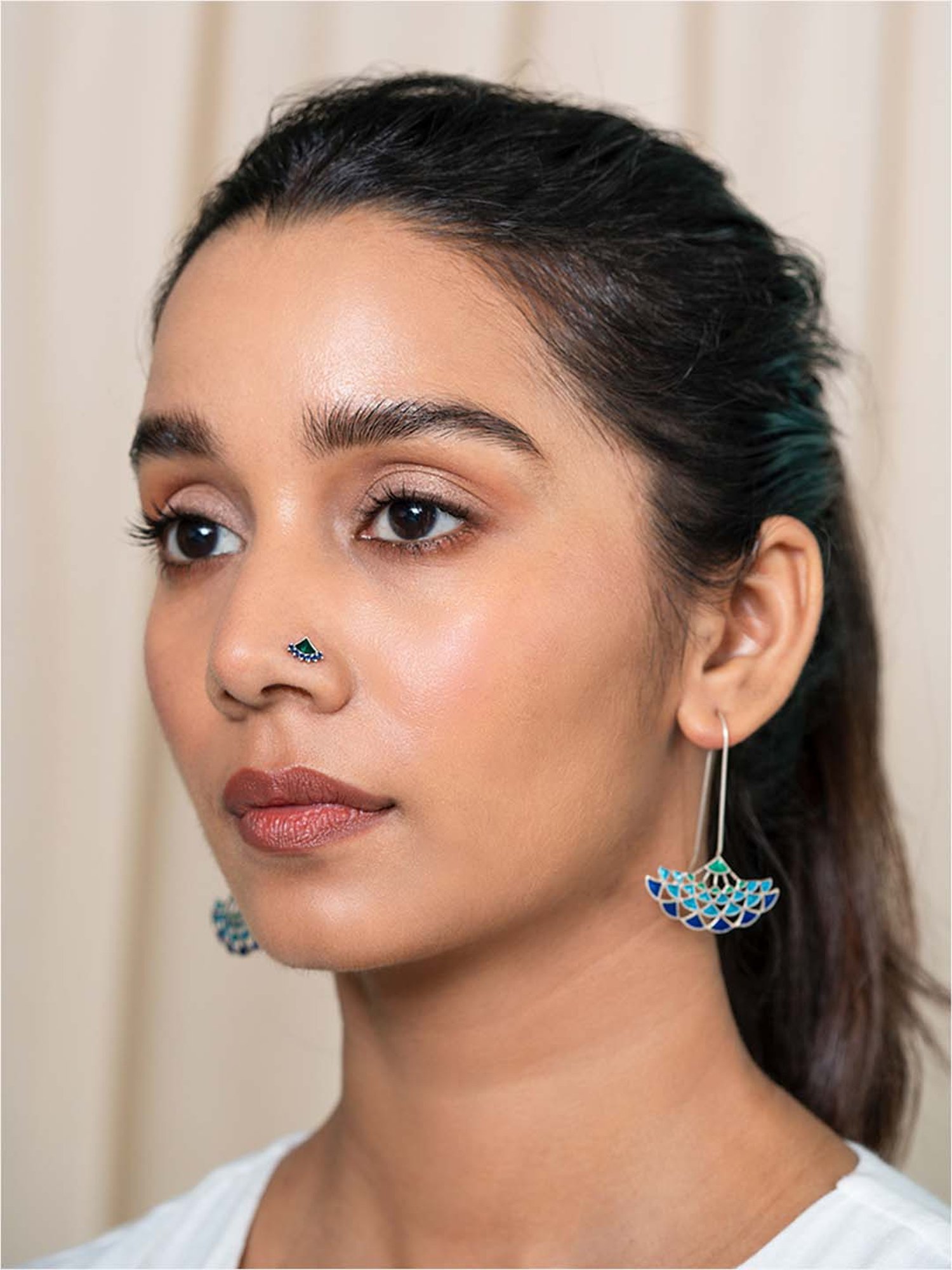 Zavya 92.5 Sterling Silver Floral Nosepin for Women