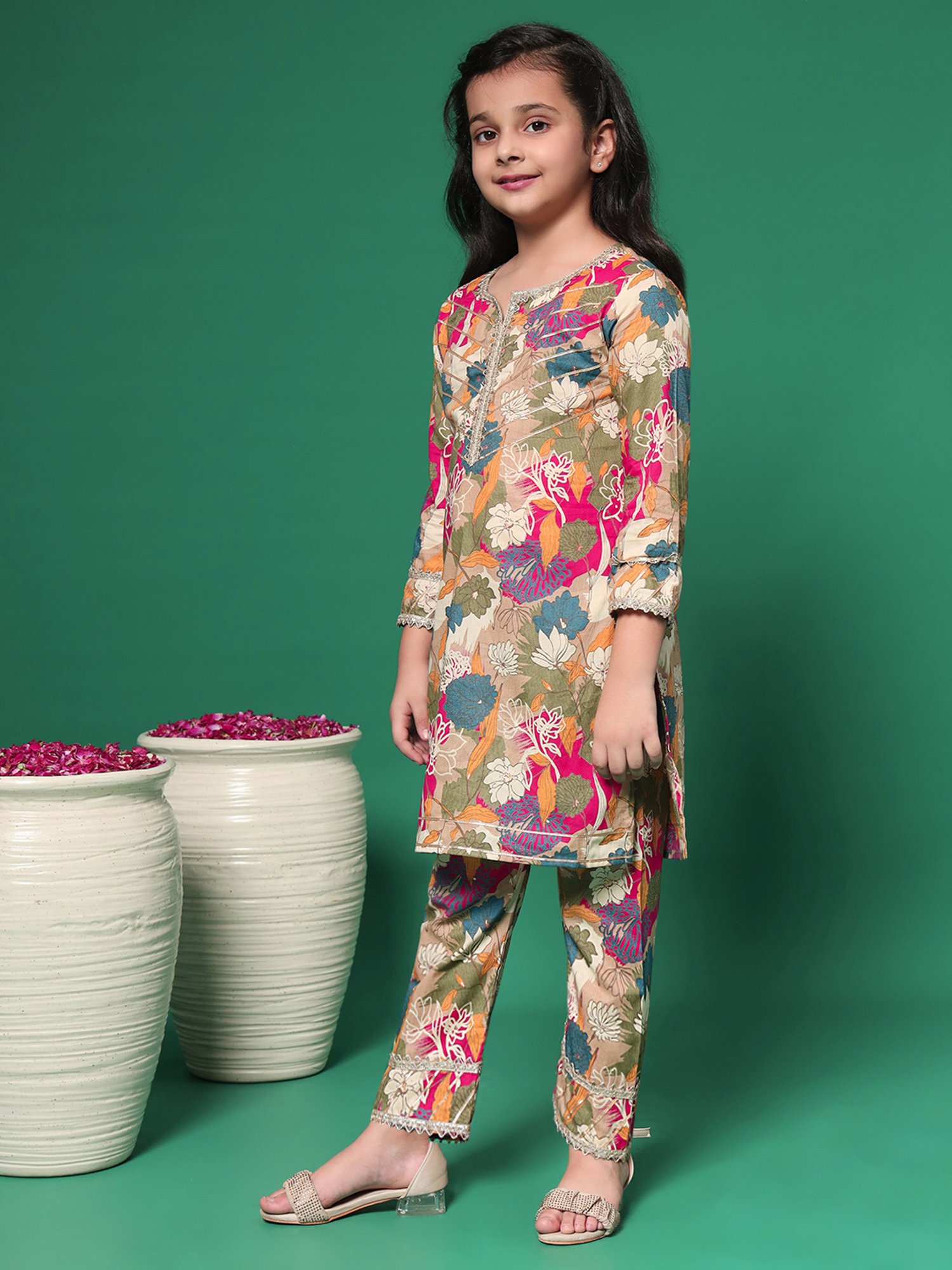 READIPRINT FASHIONS Kids Magenta & Green Floral Print Kurti with Pants