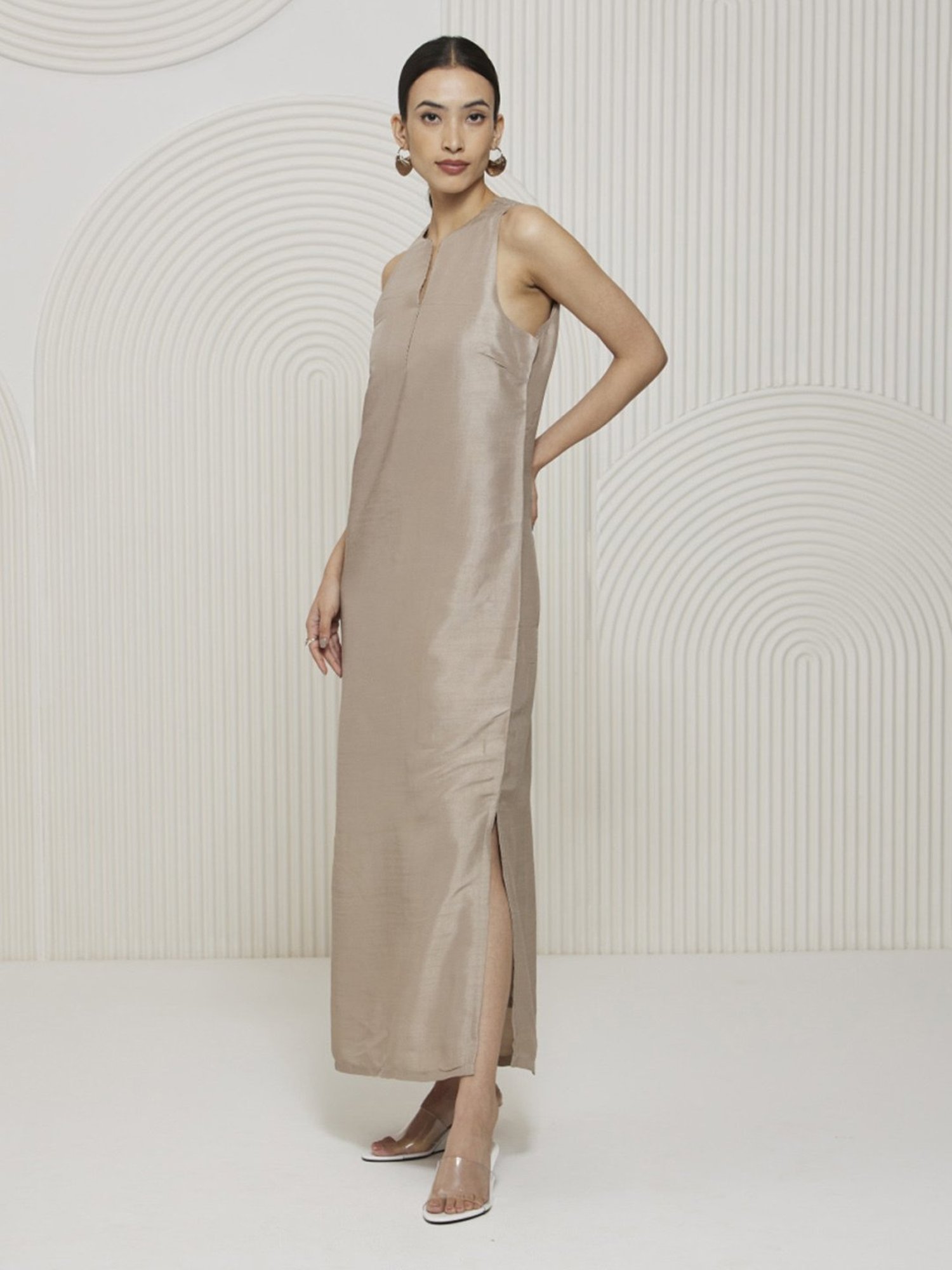 Artagai Pumice Stone Romancing Aari Incut Sleeve Maxi Dress