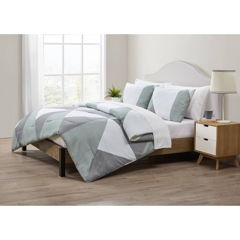 Queen 3pc Geo Comforter Set Gray/Green - Jade + Oake