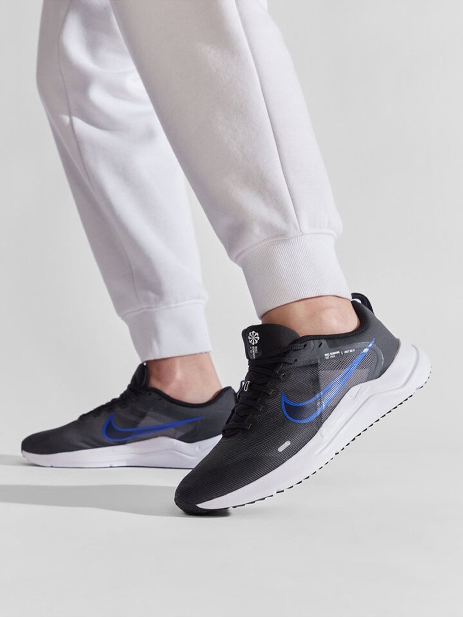 Nike Men's DOWNSHIFTER 12 Black Running Shoes