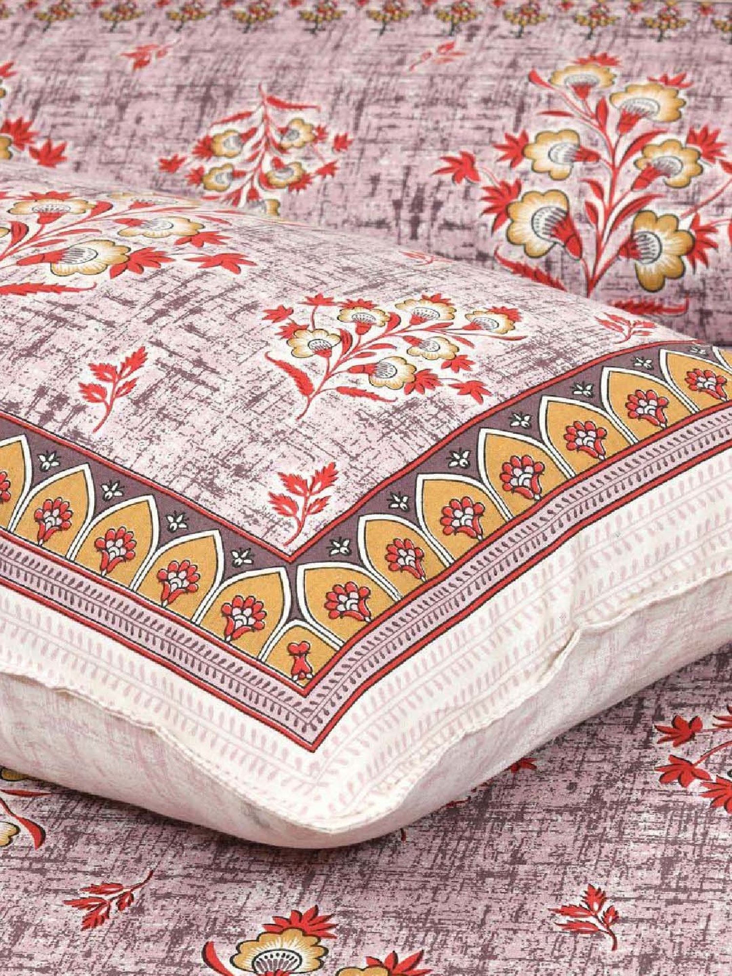 JaipurFabric Redish 180 TC 100% Cotton Floral Double Bedsheet with 2 Pillow Covers