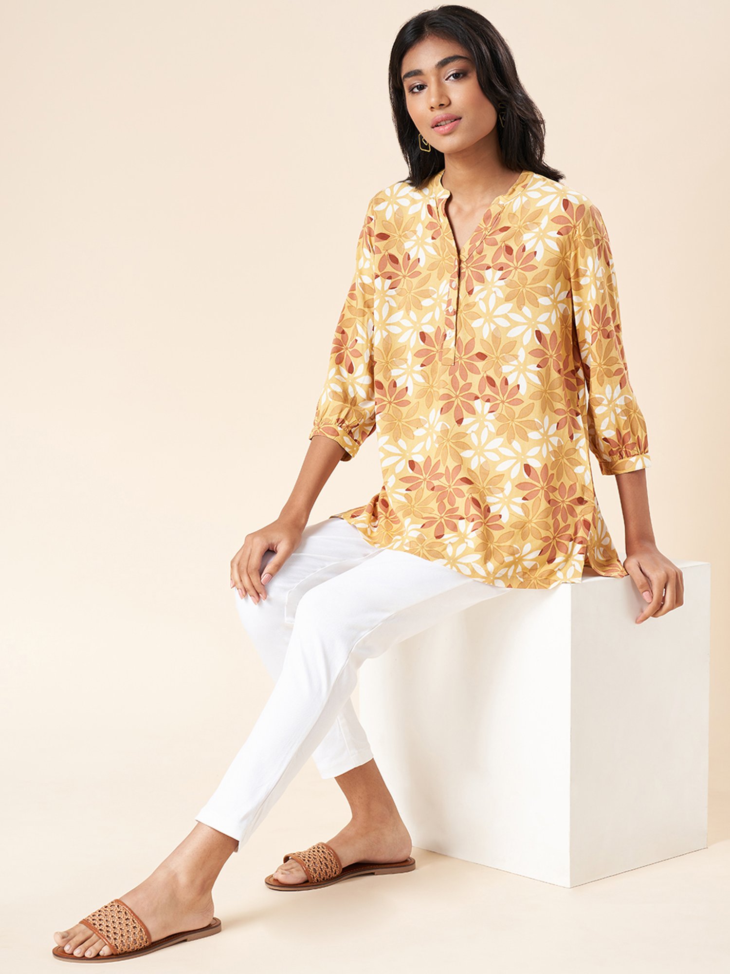 Akkriti by Pantaloons Mustard Printed Tunic