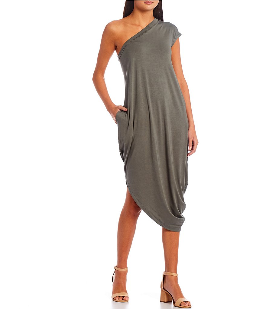 Good Luck Gem One Shoulder Asymmetric Hem Dress