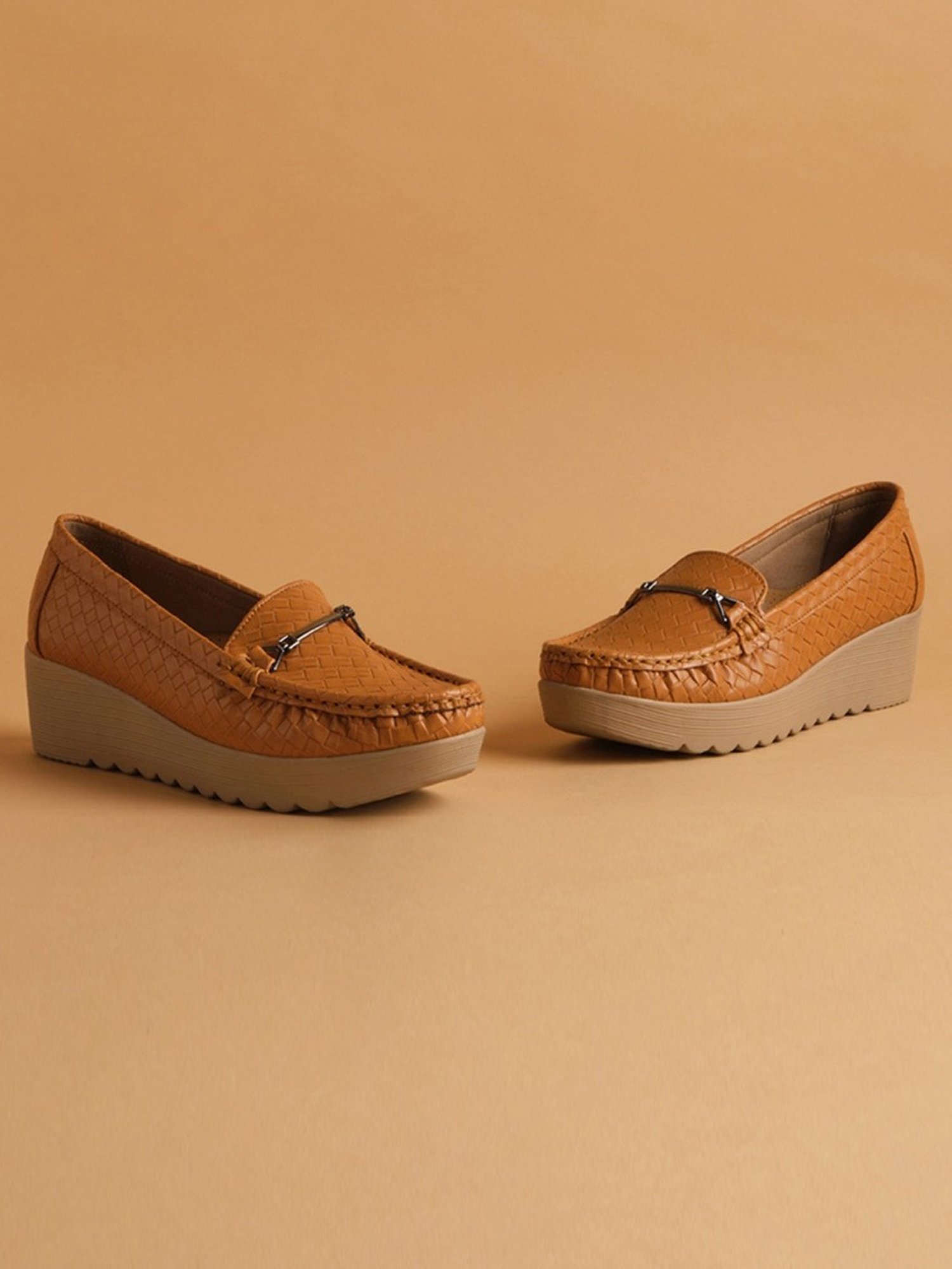 Eridani Women's Vitoria Tan Wedge Loafers