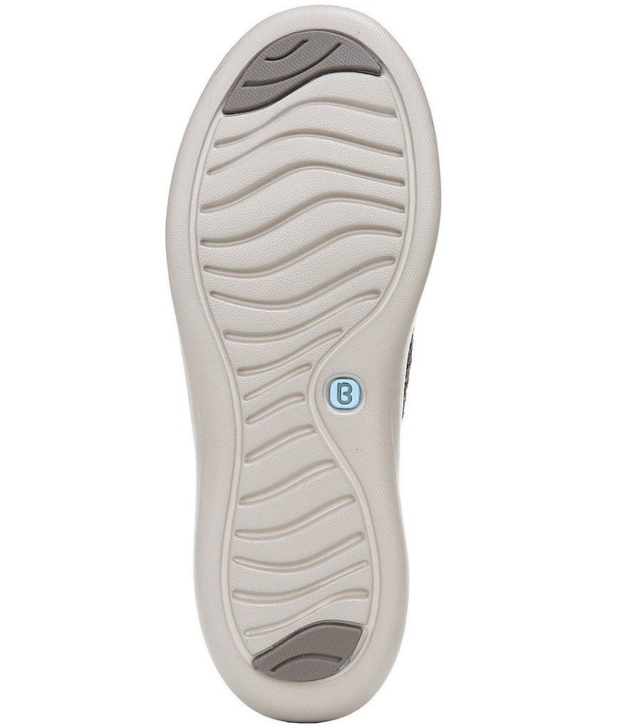 Trotters Kiera Suede Kitten Heel Pumps