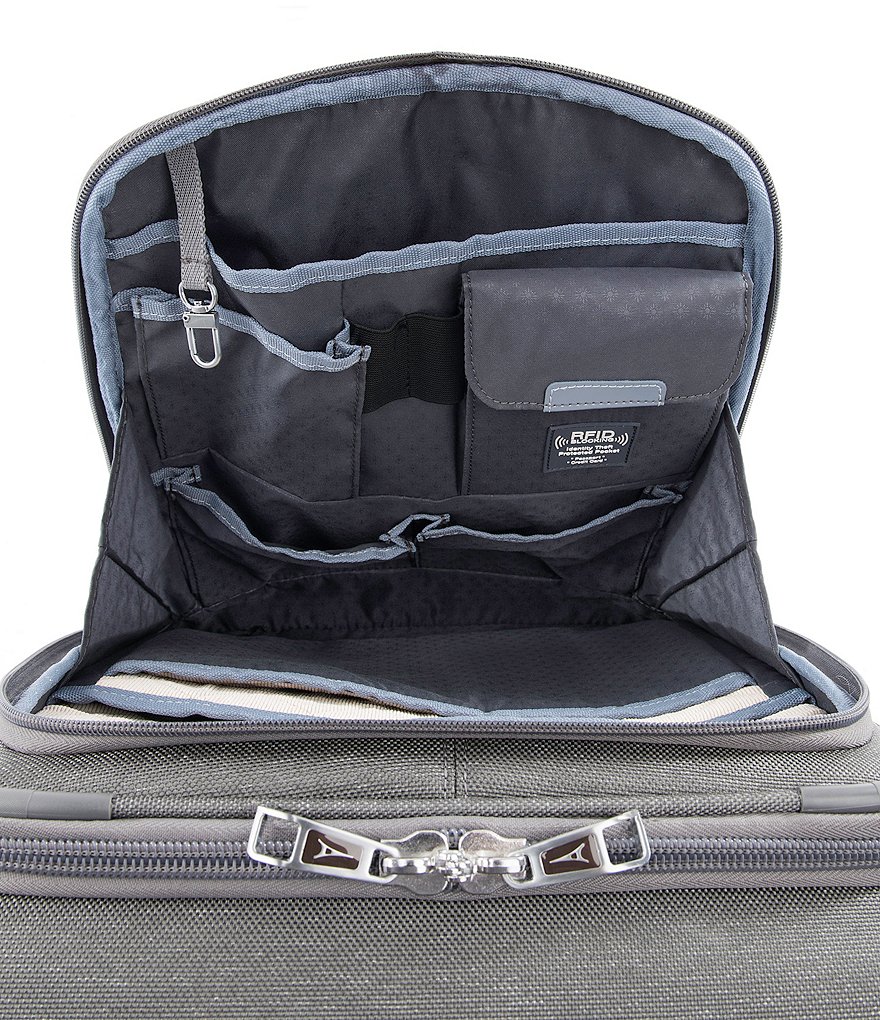 Travelpro Platinum Elite 20#double; Expandable Business Plus Carry-On Spinner