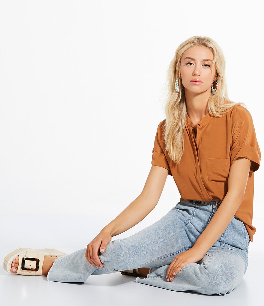 A Loves A Short Sleeve Button Down Silk Shirt