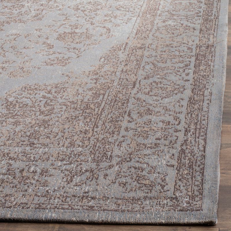 2'4"x8' Loomed Medallion Runner Rug Gray - Safavieh