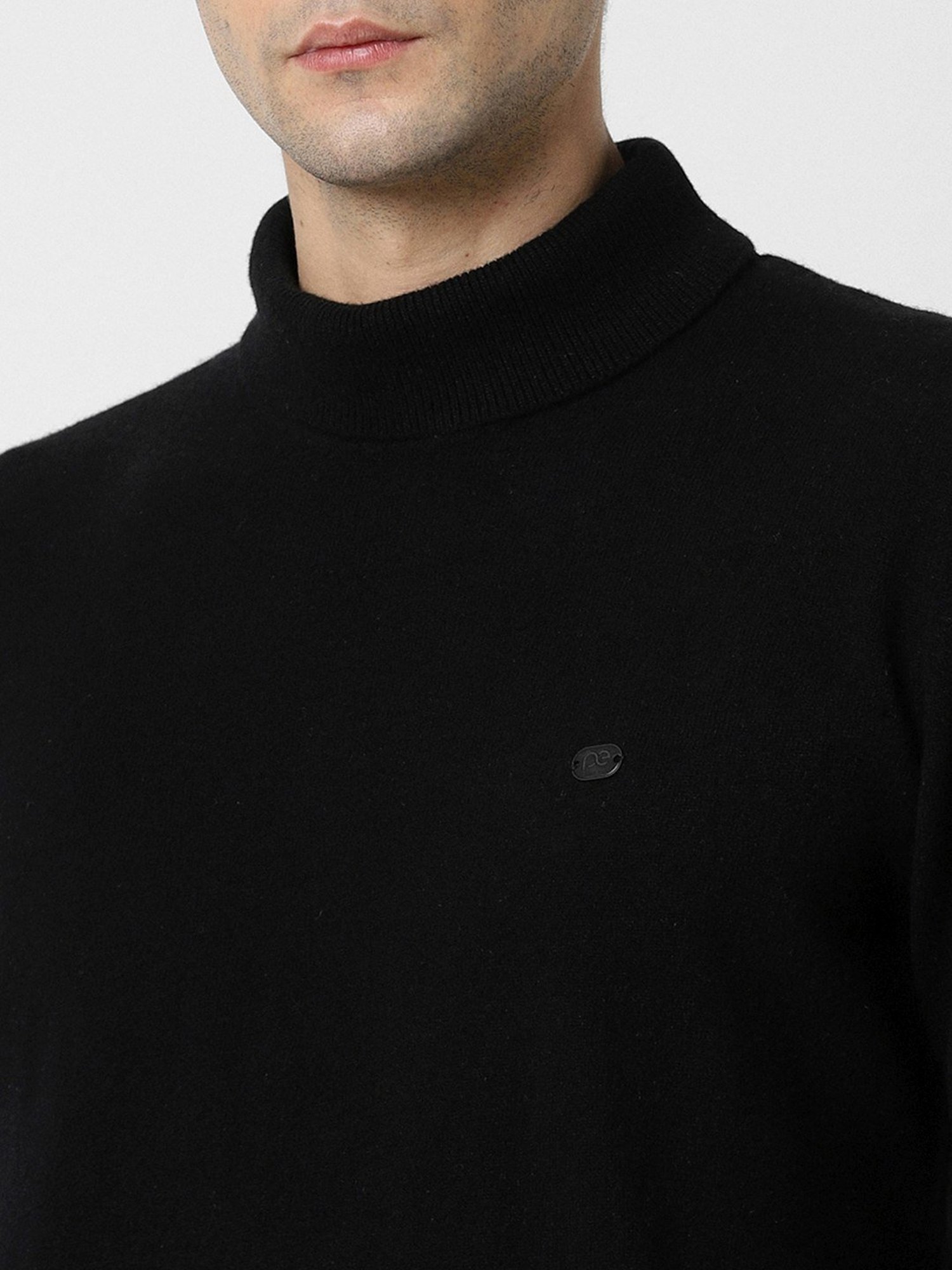 Peter England Black Regular Fit Sweater