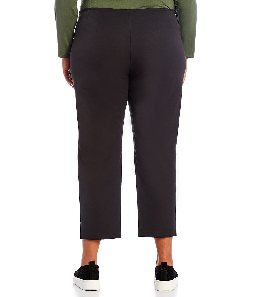 Code Bleu Plus Size Cropped Cargo Pants
