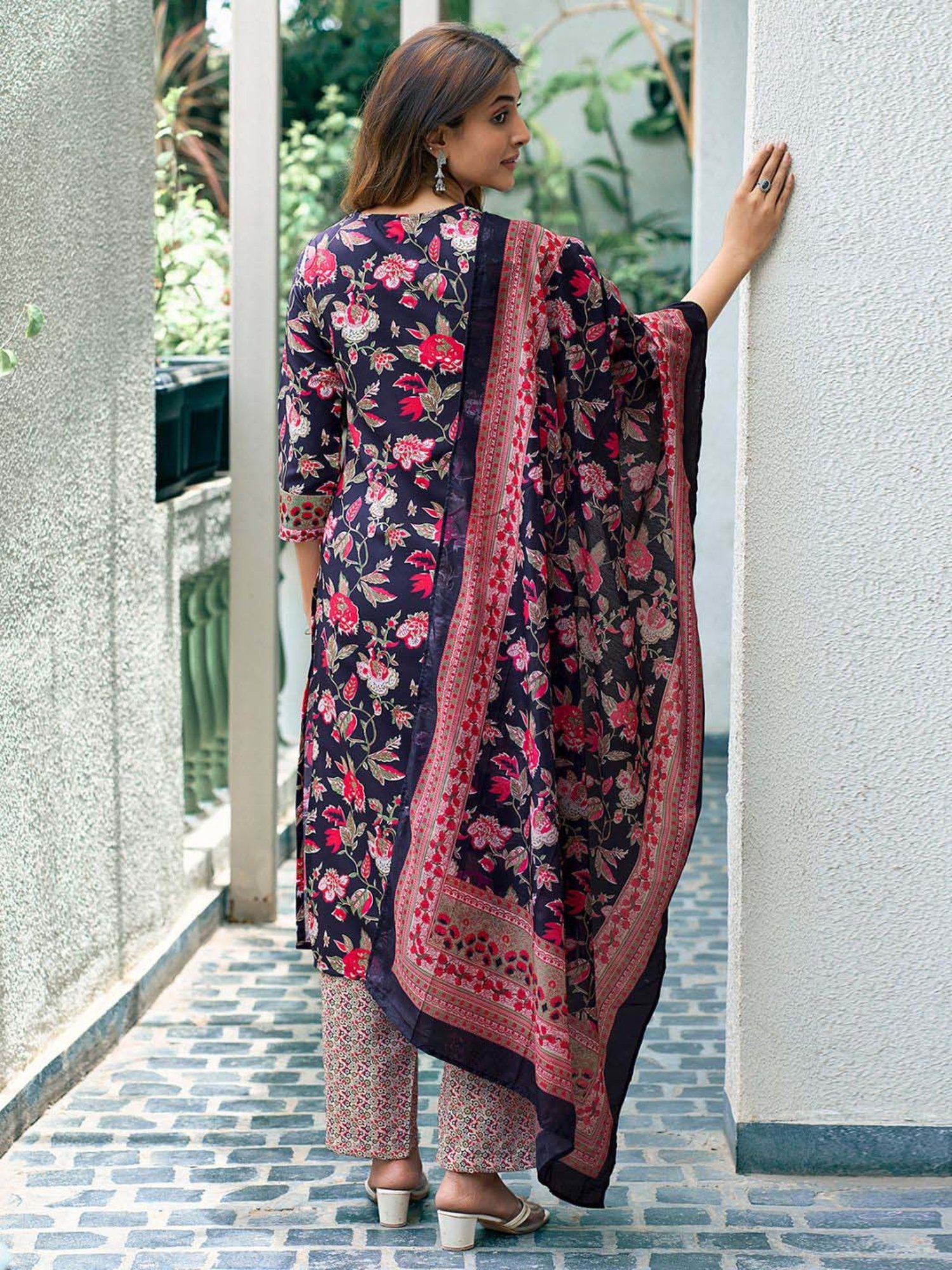 Skylee Navy Printed Kurta Pant Set With Dupatta