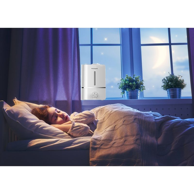 Frigidaire Cool Mist Humidifier White