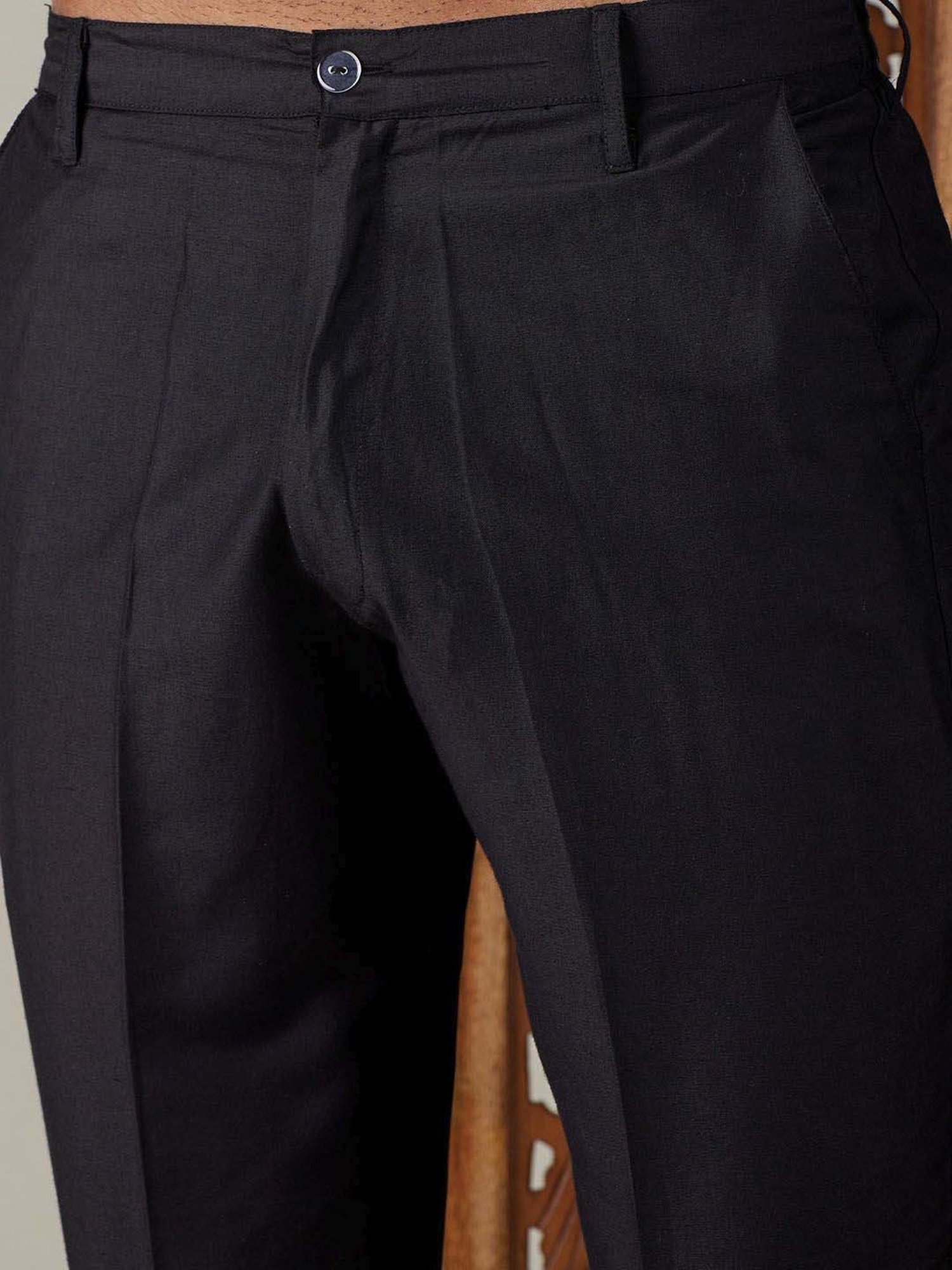 Vastramay Navy Regular Fit Texture Sherwani Set