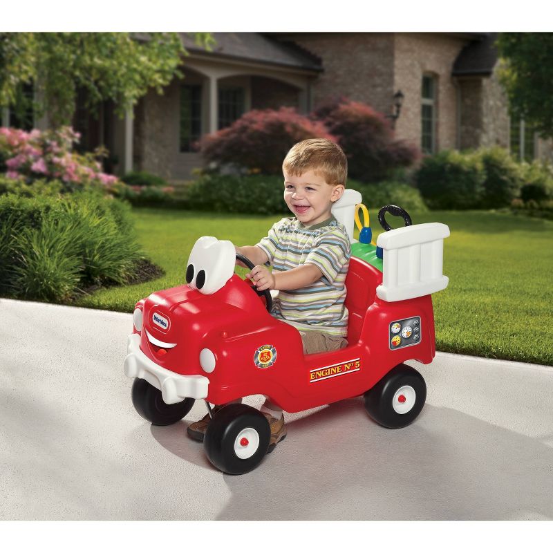Little Tikes Spray & Rescue Fire Truck Ride-On