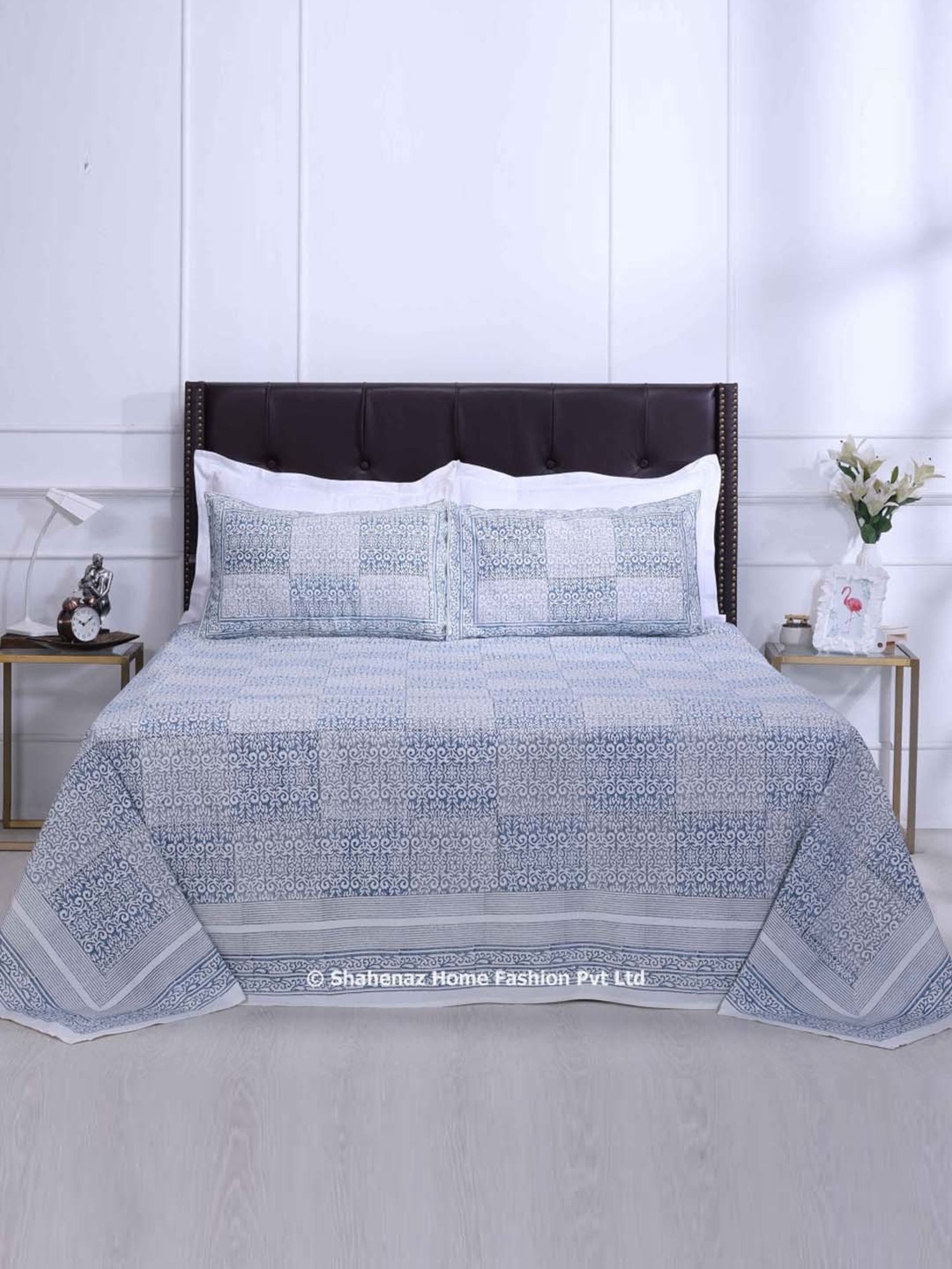 Shahenaz Blue & Grey 120 TC Cotton Parvati Double Bedsheet with 2 Pillow Covers