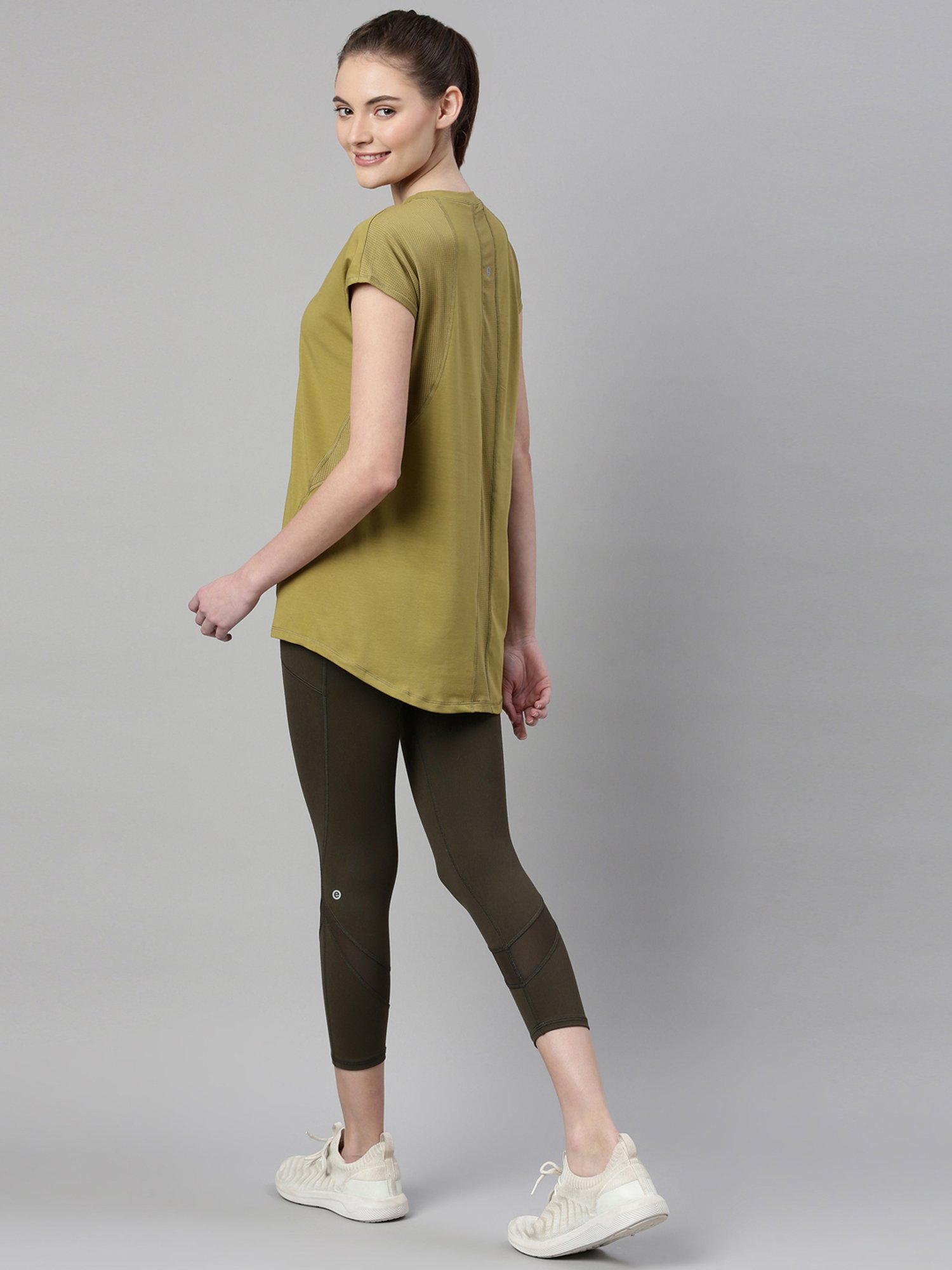 Enamor Green Cotton Graphic Print Sports T-Shirt