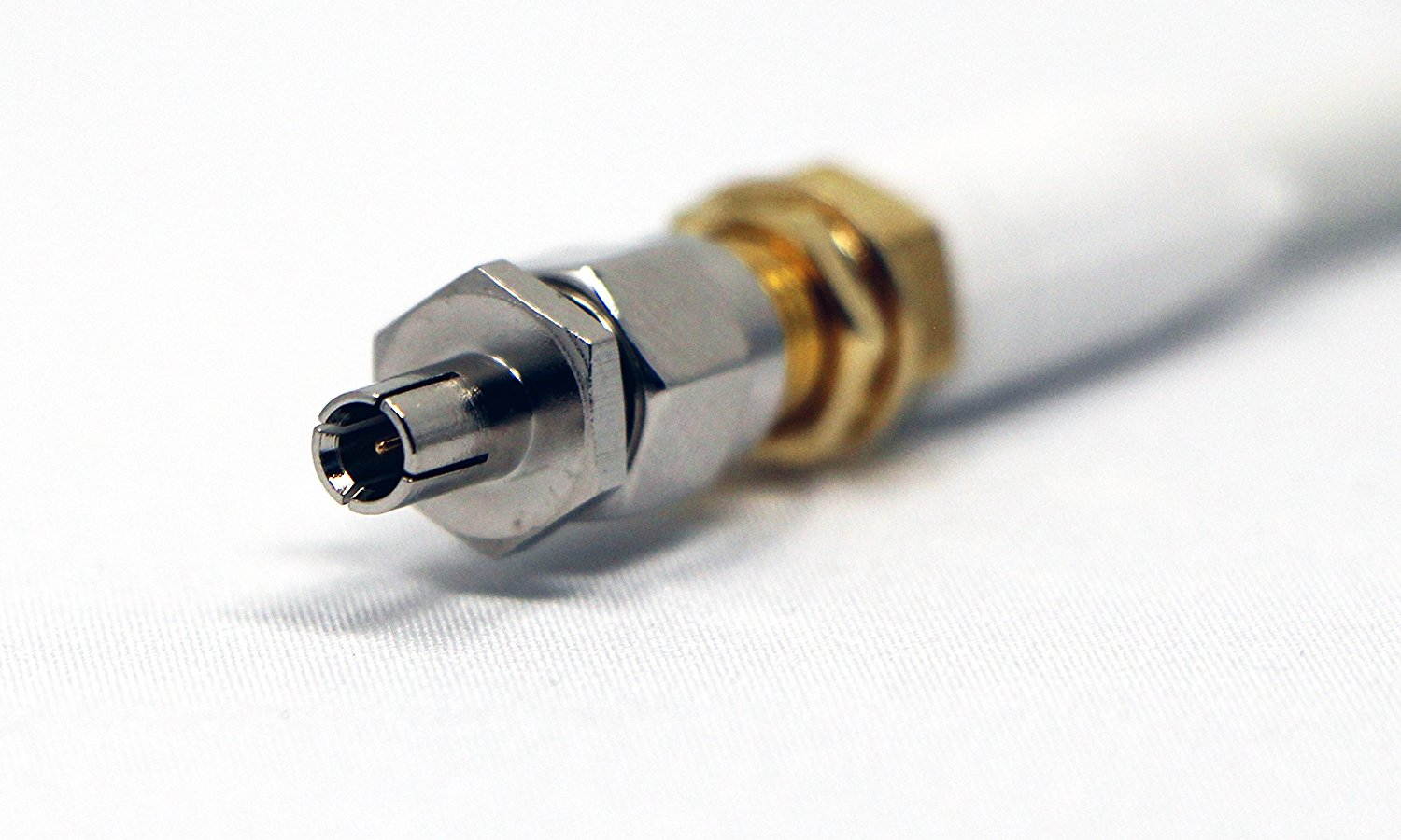 Yagi Directional Roof Antenna -Tupavco TP545- 3G/4G/LTE Wide Band 11dBi 700MHz to 2.7GHz Range SMA-Female and TS-9 2FT Cable (SMA-F to TS9 Dual Adapter) Cell Phone Signal Booster Log Periodic Cellular