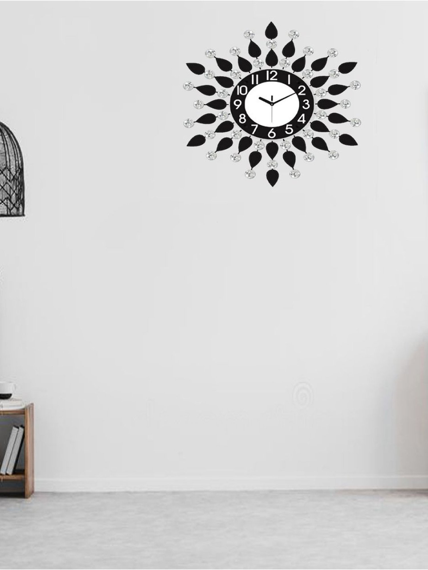 CHRONIKLE Round Black Iron Wall Clock