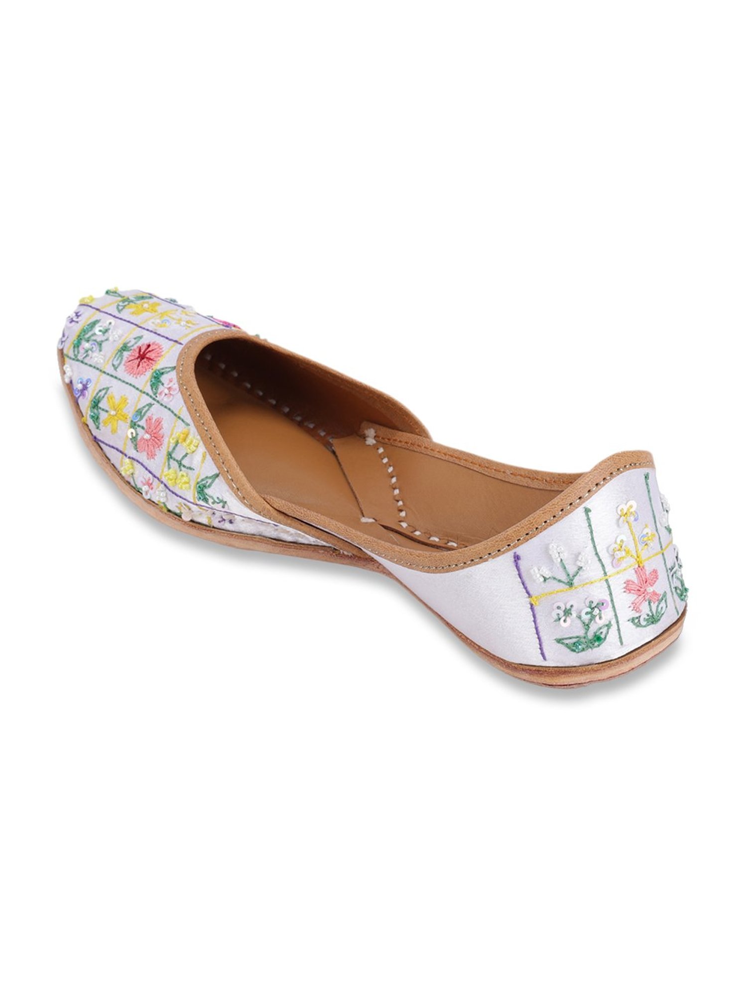 Glam Story Women's Masakali White Ethnic Juttis