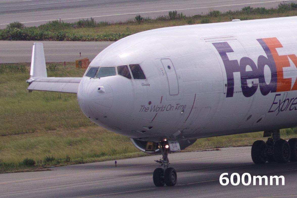 Sigma ZA954 150-600mm F5-6.3 DG HSM Sport Lens with 1.4X Tele-Converter Kit for Canon (Black)