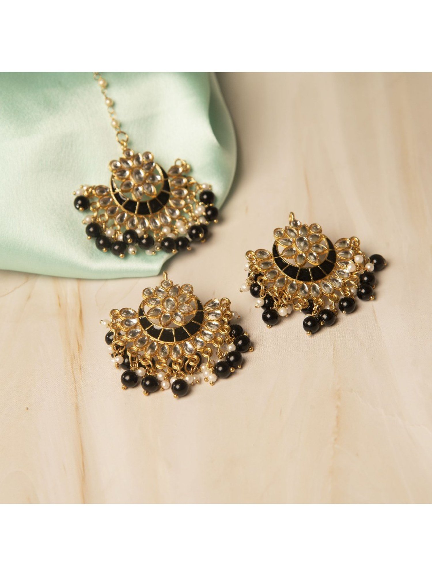 Jewelz Fastive Season Eye Catching Earring & Maang Tikka for womens & Girls