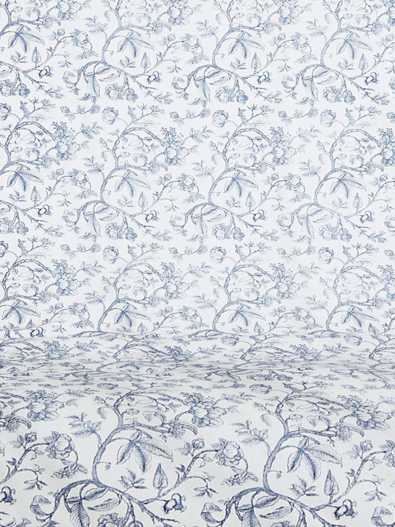 Living Scapes by Pantaloons Blue Cotton Bedsheet With 2 Pillow Covers