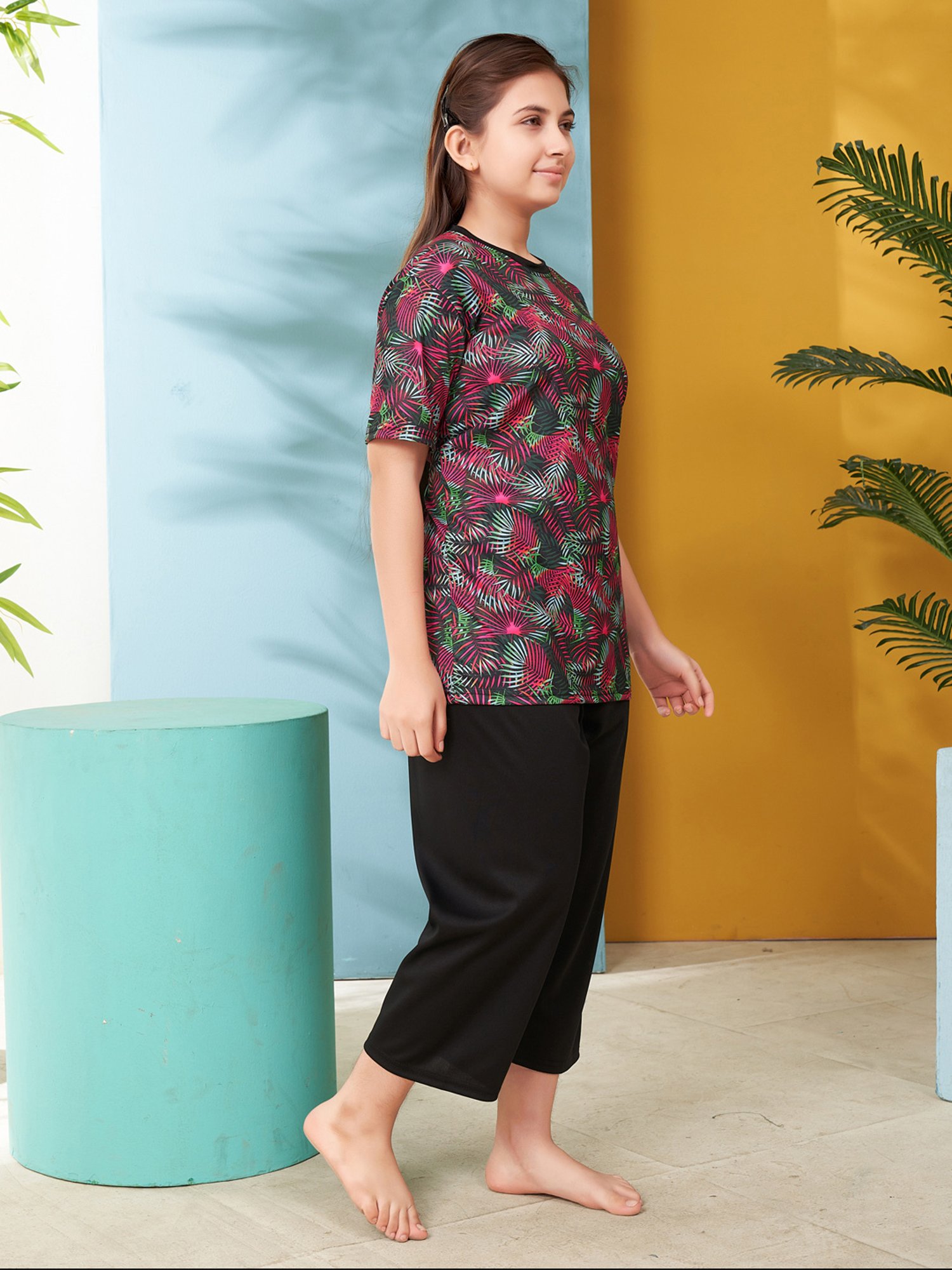 Aarika Kids Pink & Black Printed Top with Capri