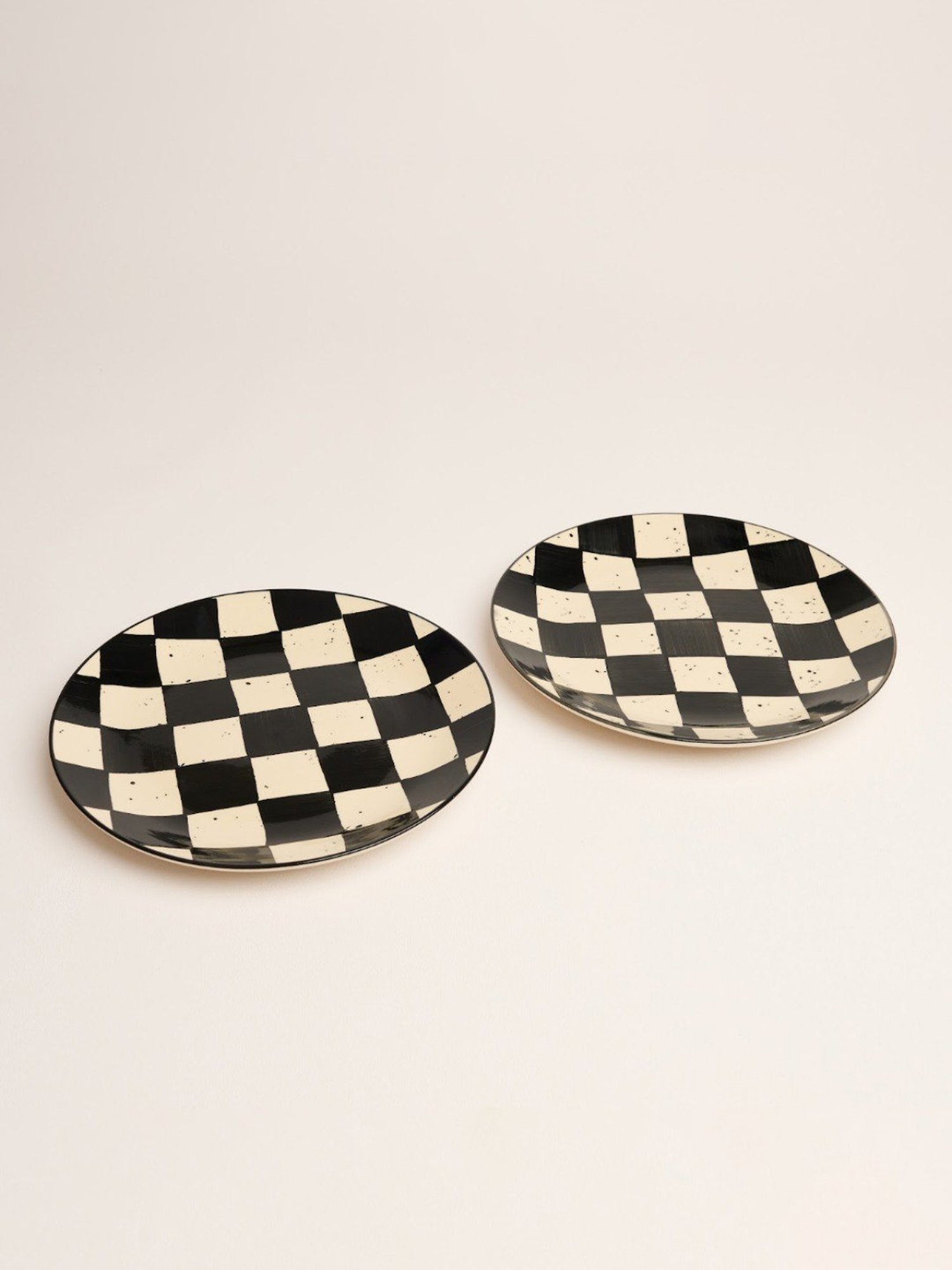 BlackCarrot Black & White Ceramic Dinner Plates - Set of 2