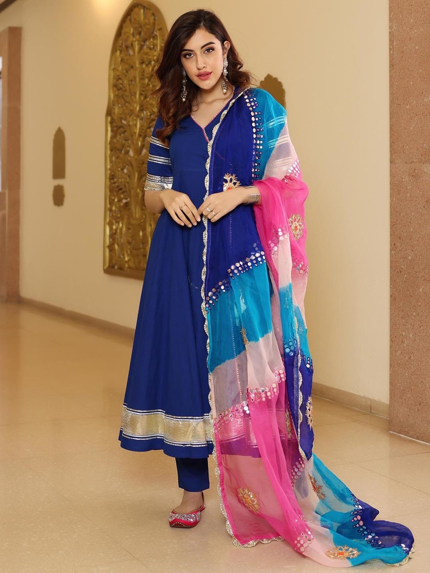 AACHHO Ture Navy Gotapatti Suit Set