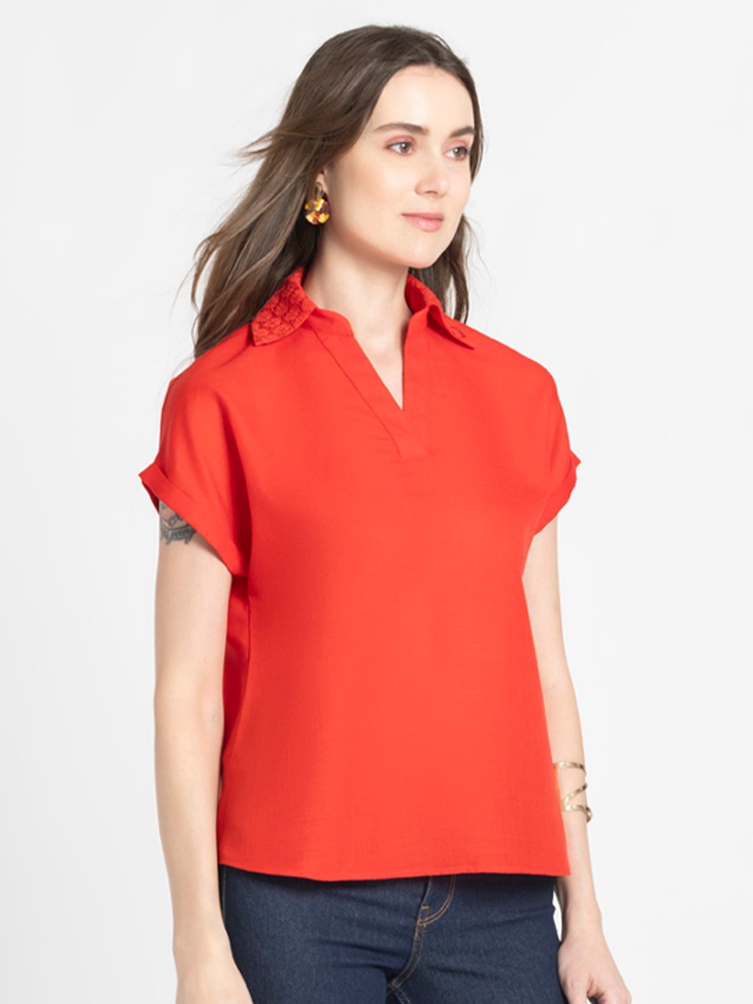SHAYE Red Linen Regular Fit Top
