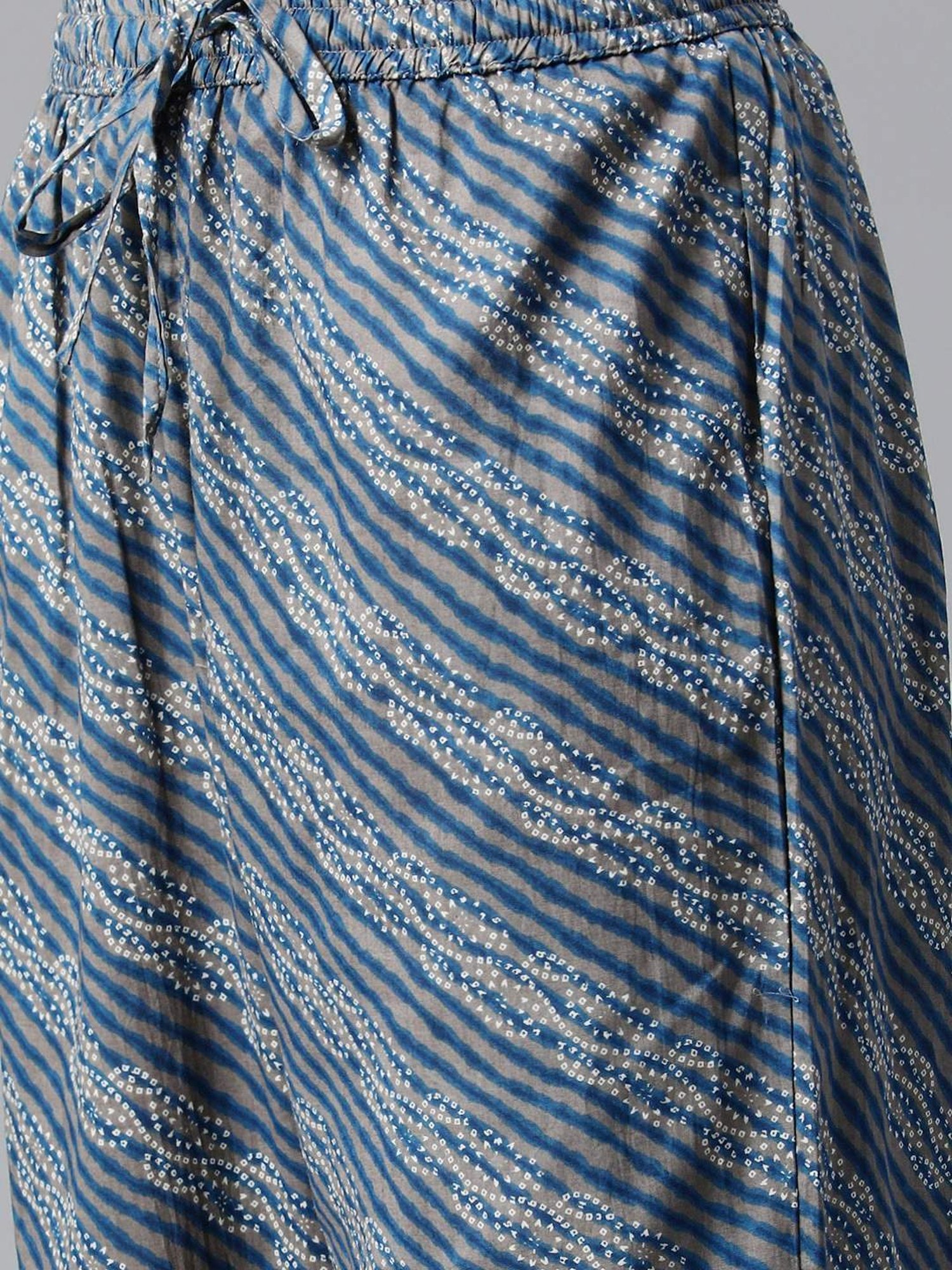 READIPRINT FASHIONS Blue Cotton Floral Print Kurta Salwaar Set With Dupatta