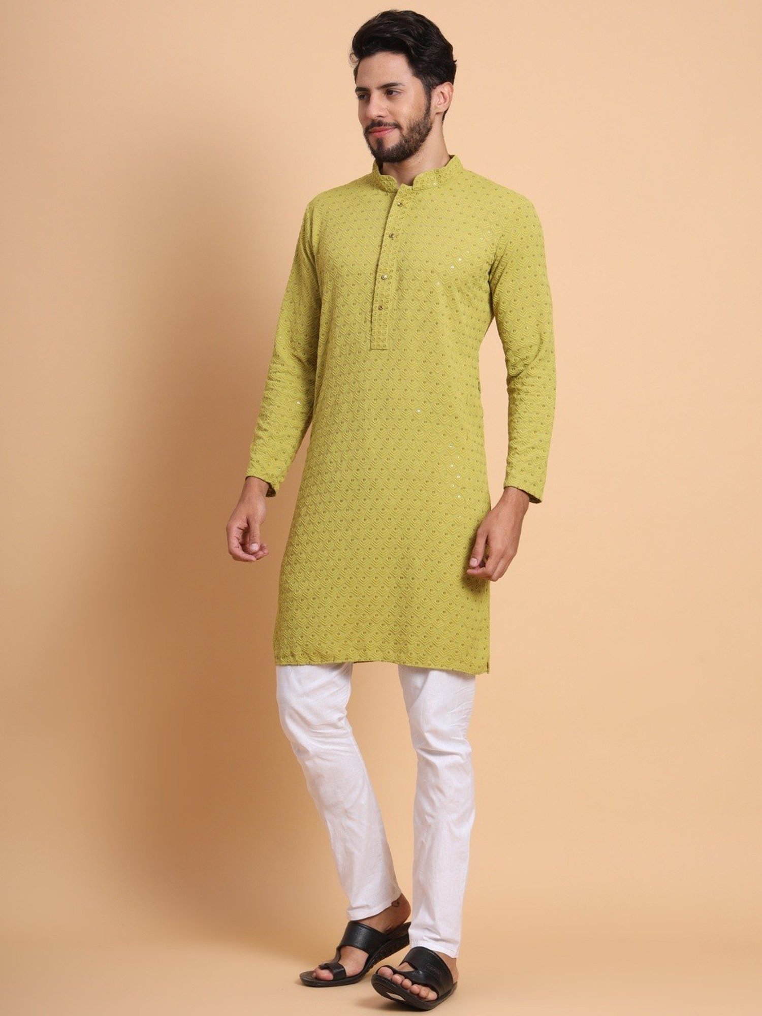 SWAGG INDIA Green Regular Fit Embroidered Kurta
