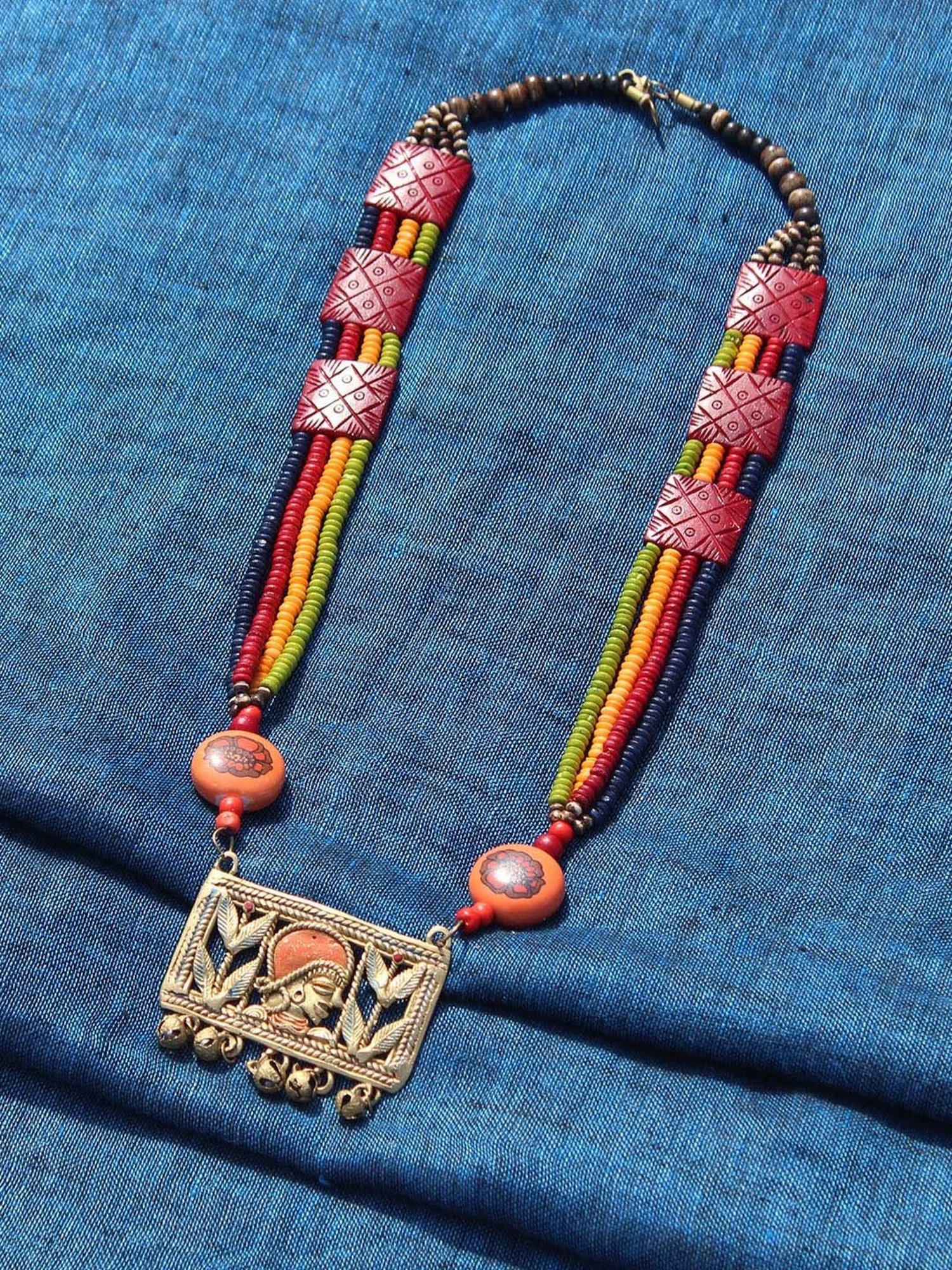 ExclusiveLane 'Tribal Queen Floral' Multicolored Brass Necklace Handcrafted in Dhokra Art
