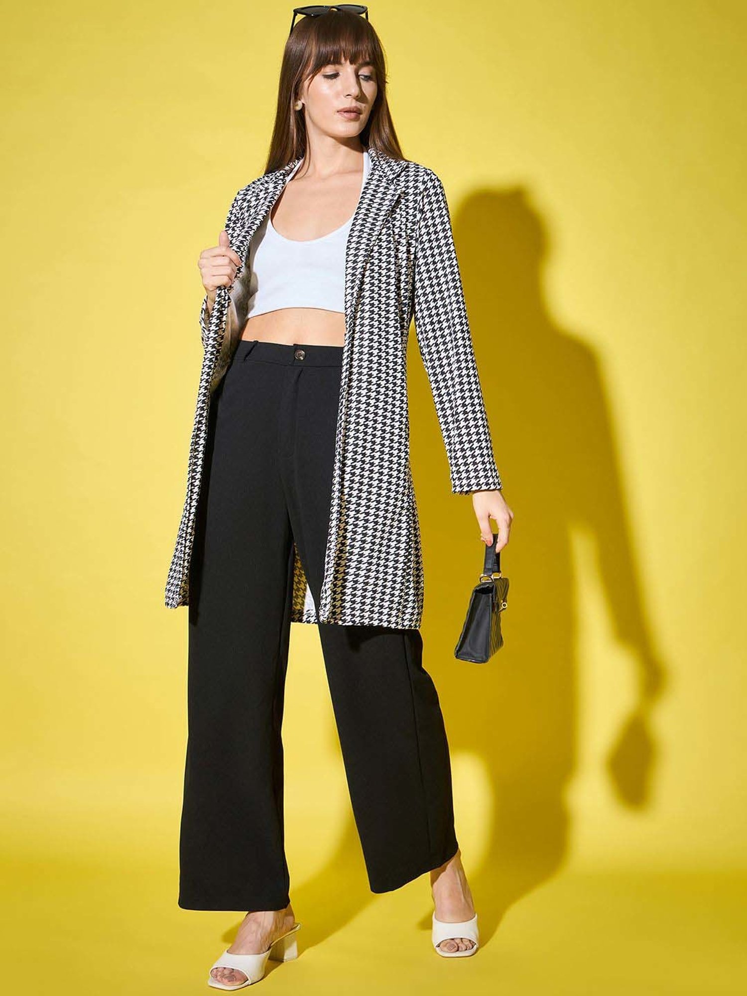 BUYNEWTREND Black High rise Formal Trousers