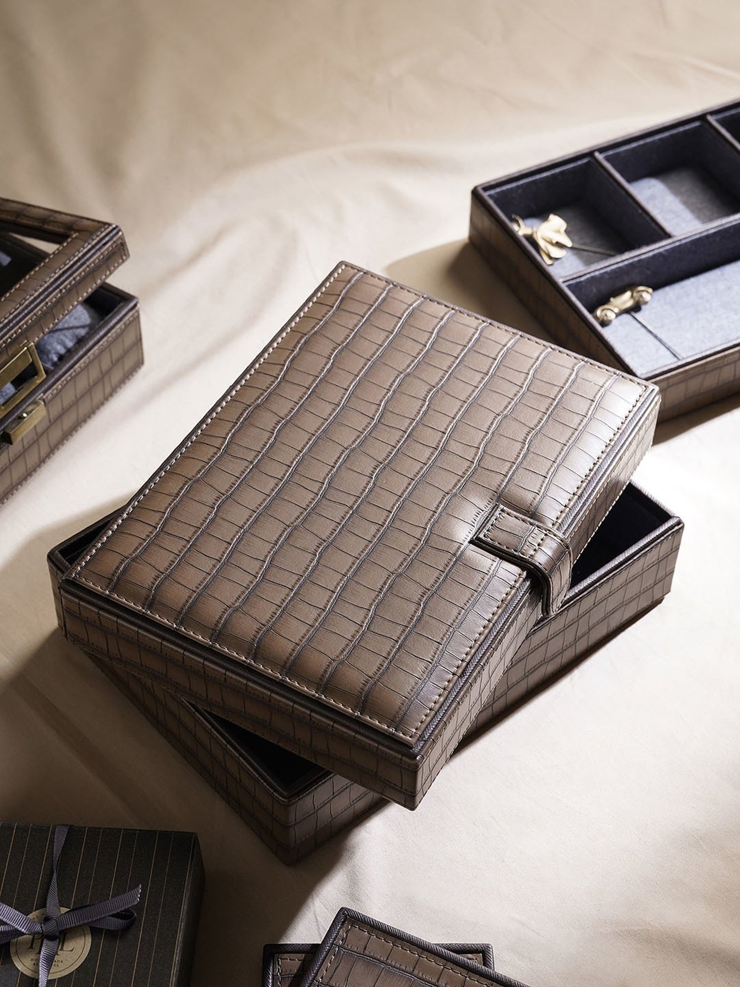 Pure Home and Living Brown Faux Leather Jewellery Organiser