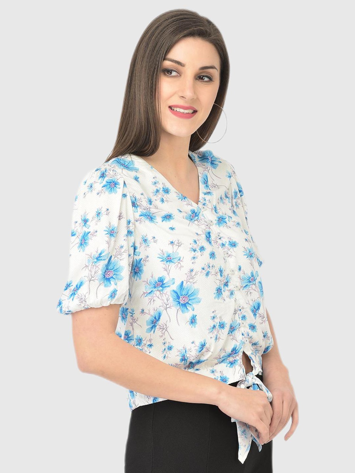 Latin Quarters White Floral Print Top
