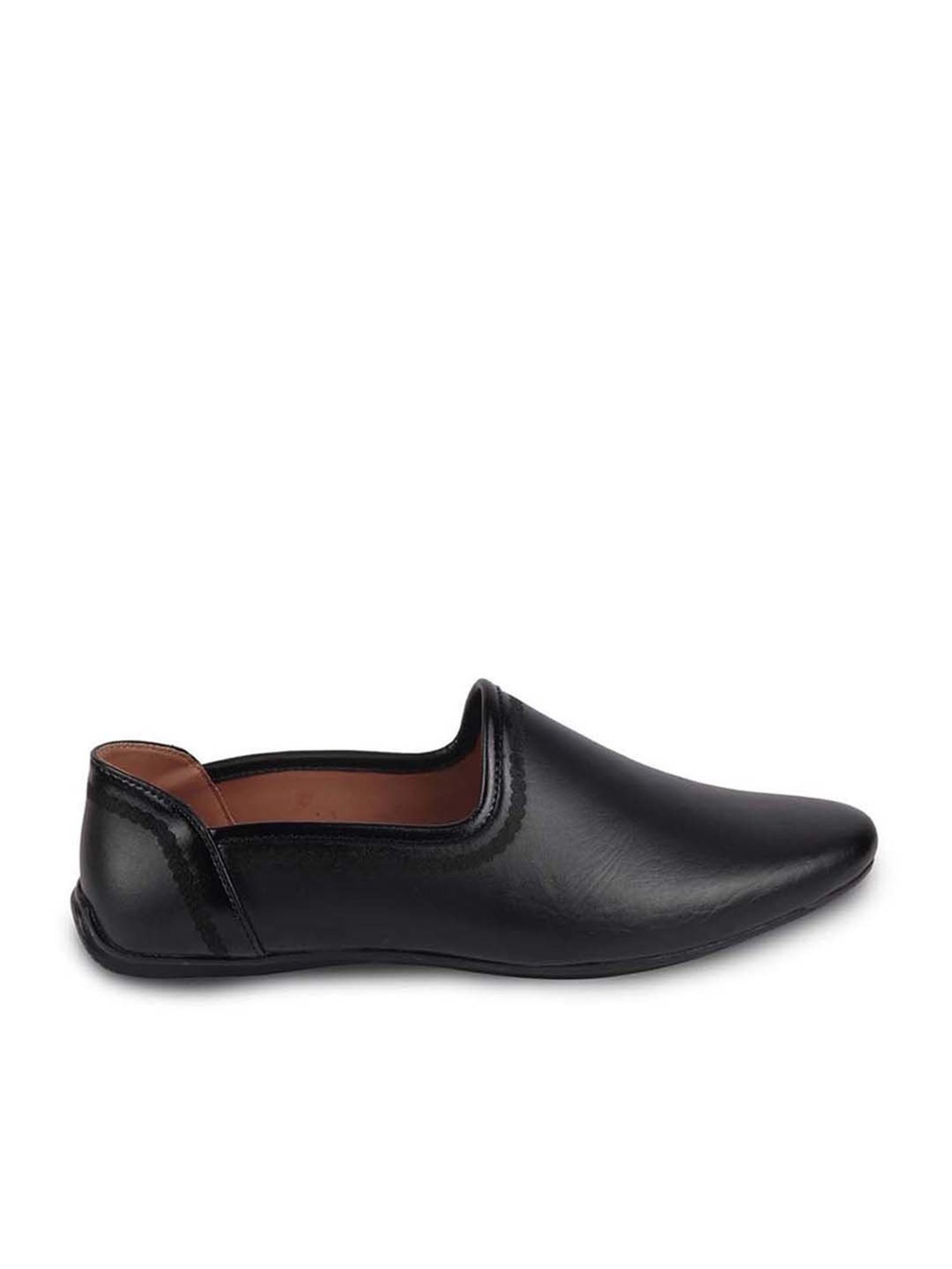 Fausto Men's Black Casual Juttis