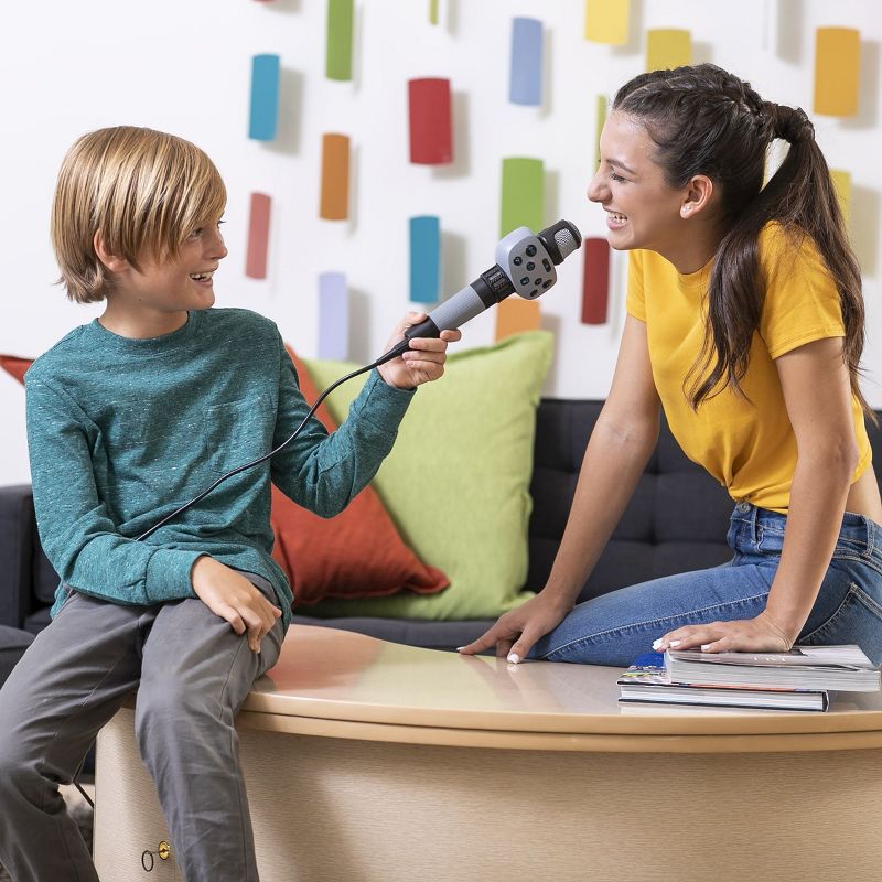 Singing Machine Dynamic Wired Microphone - Black