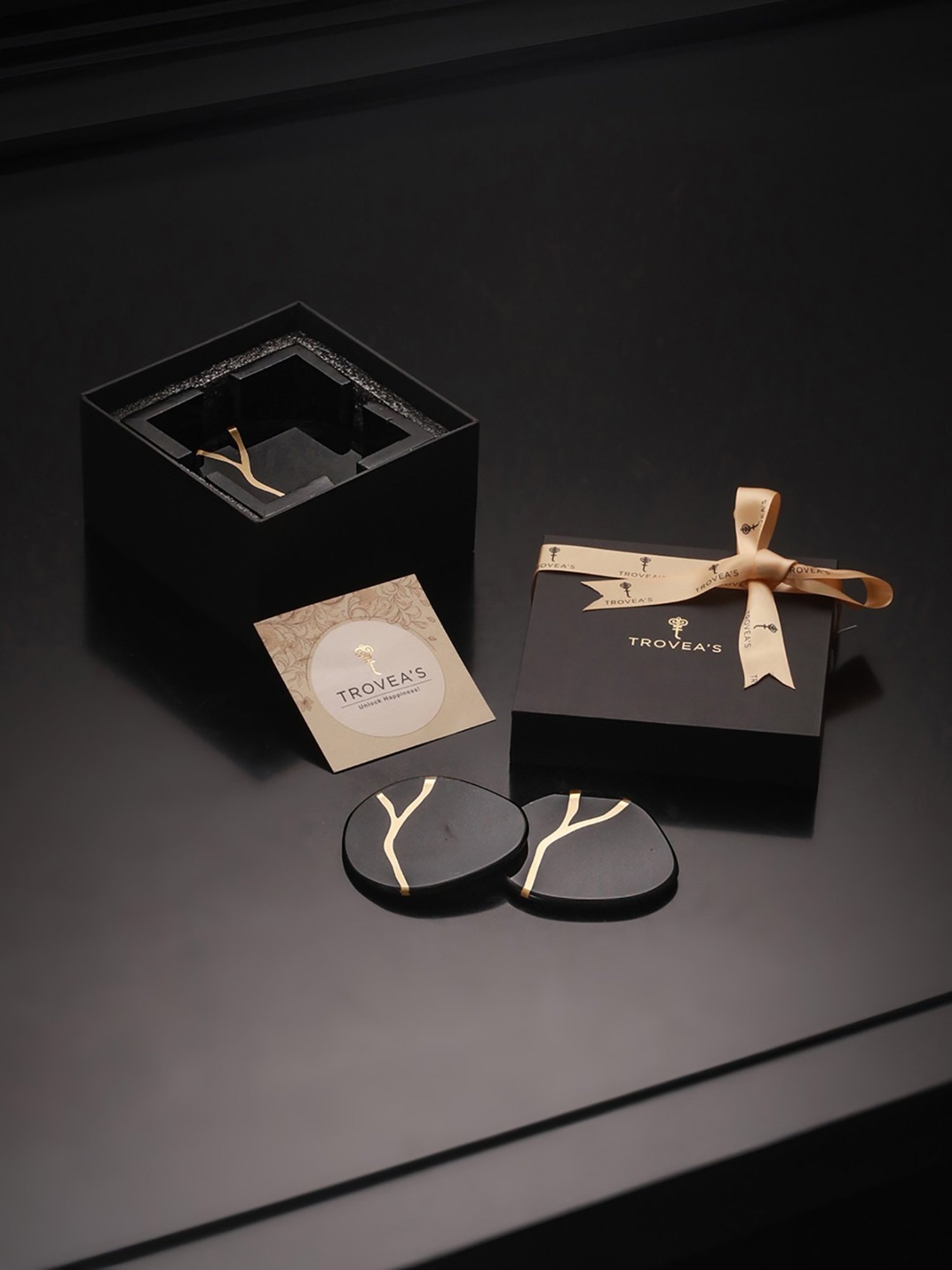 Trovea's Round Black Gold Kintsugi Glass Coaster - Set of 6